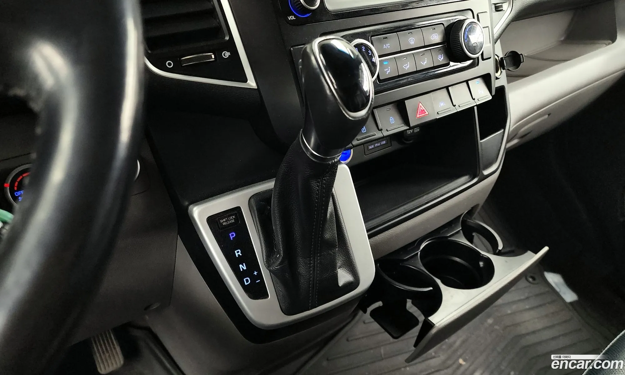 Hyundai Solati 2017 — 11