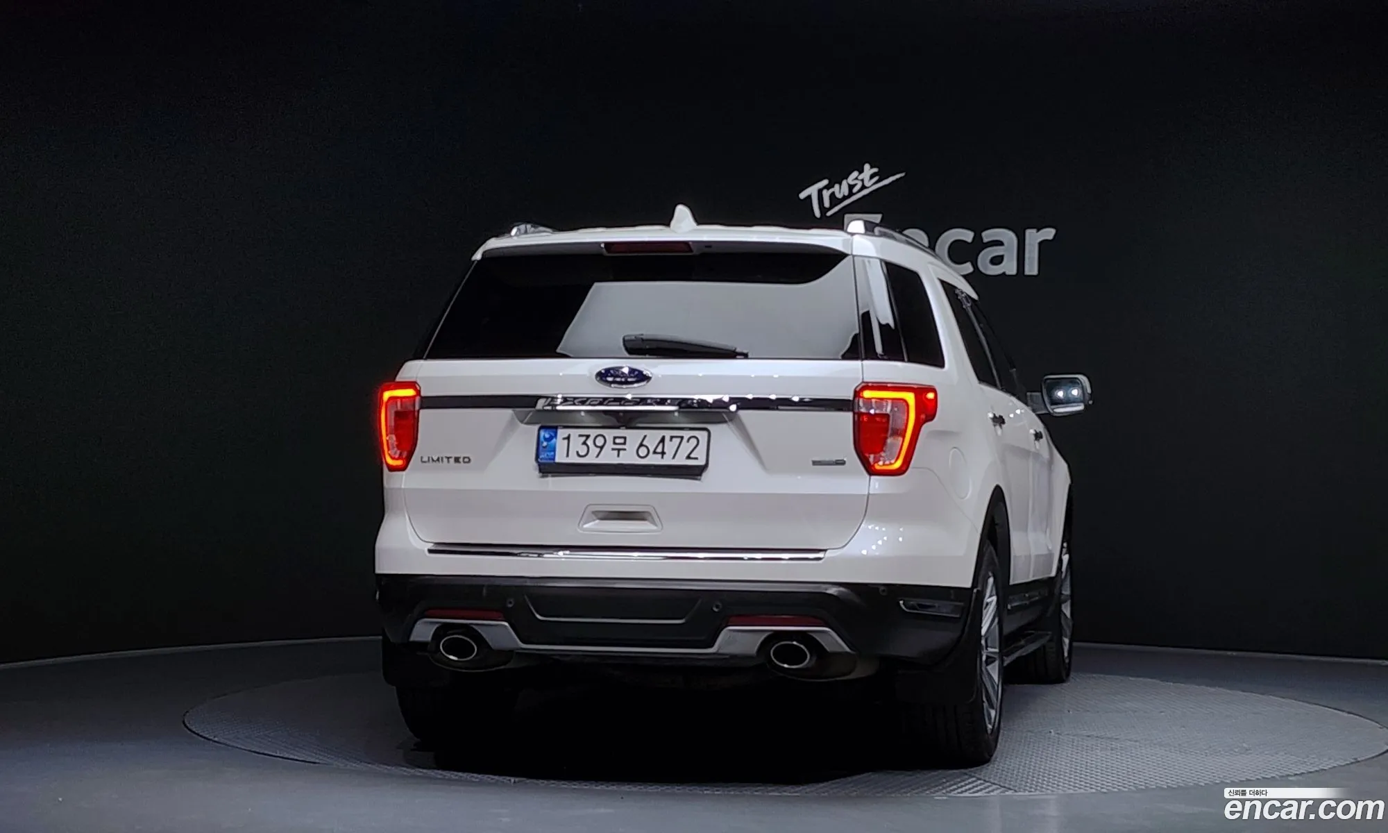 Ford Explorer 2018 1FM5K8FH5JGB23941 — 5