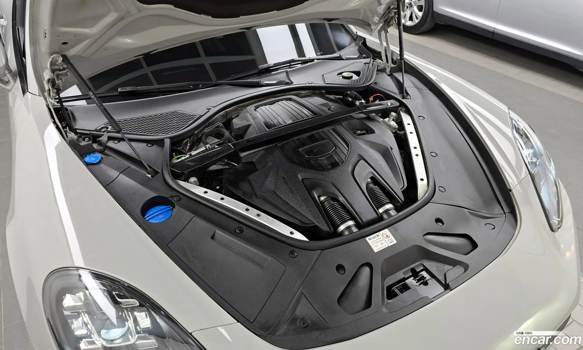 Porsche Panamera 2023 — 18