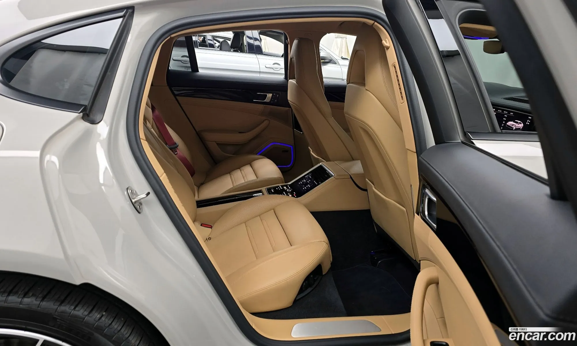Porsche Panamera 2023 — 12