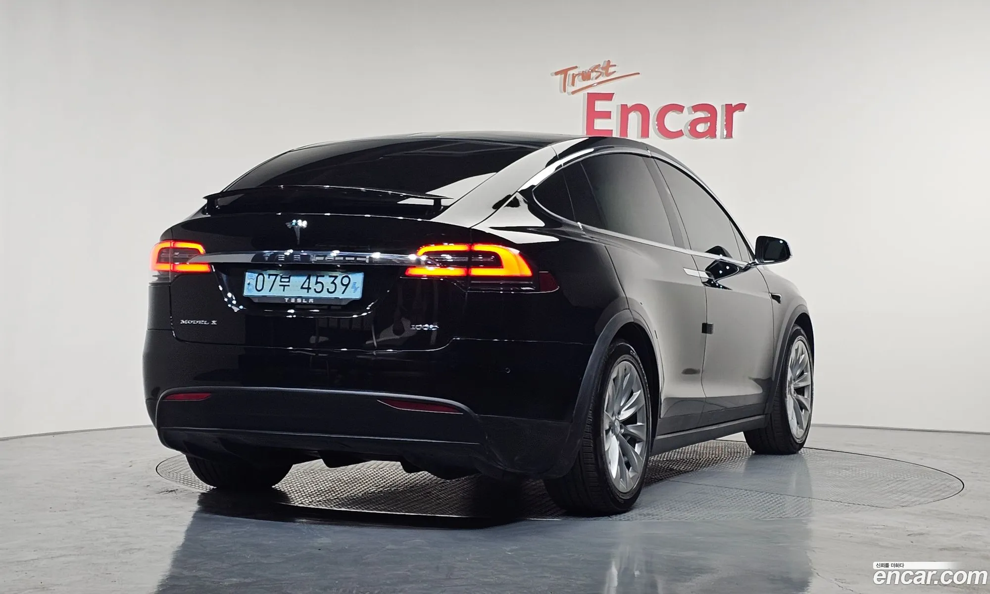 Tesla Model X 2018 5YJXCBE27JF131506 — 15