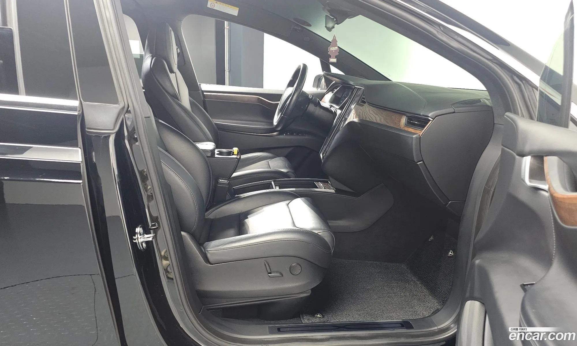 Tesla Model X 2018 5YJXCBE27JF131506 — 20