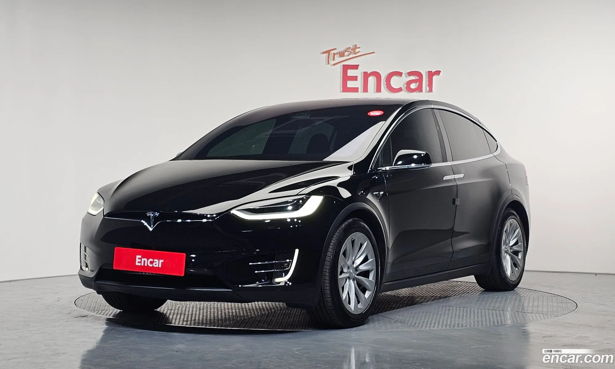 Tesla Model X 2018 5YJXCBE27JF131506 — 18