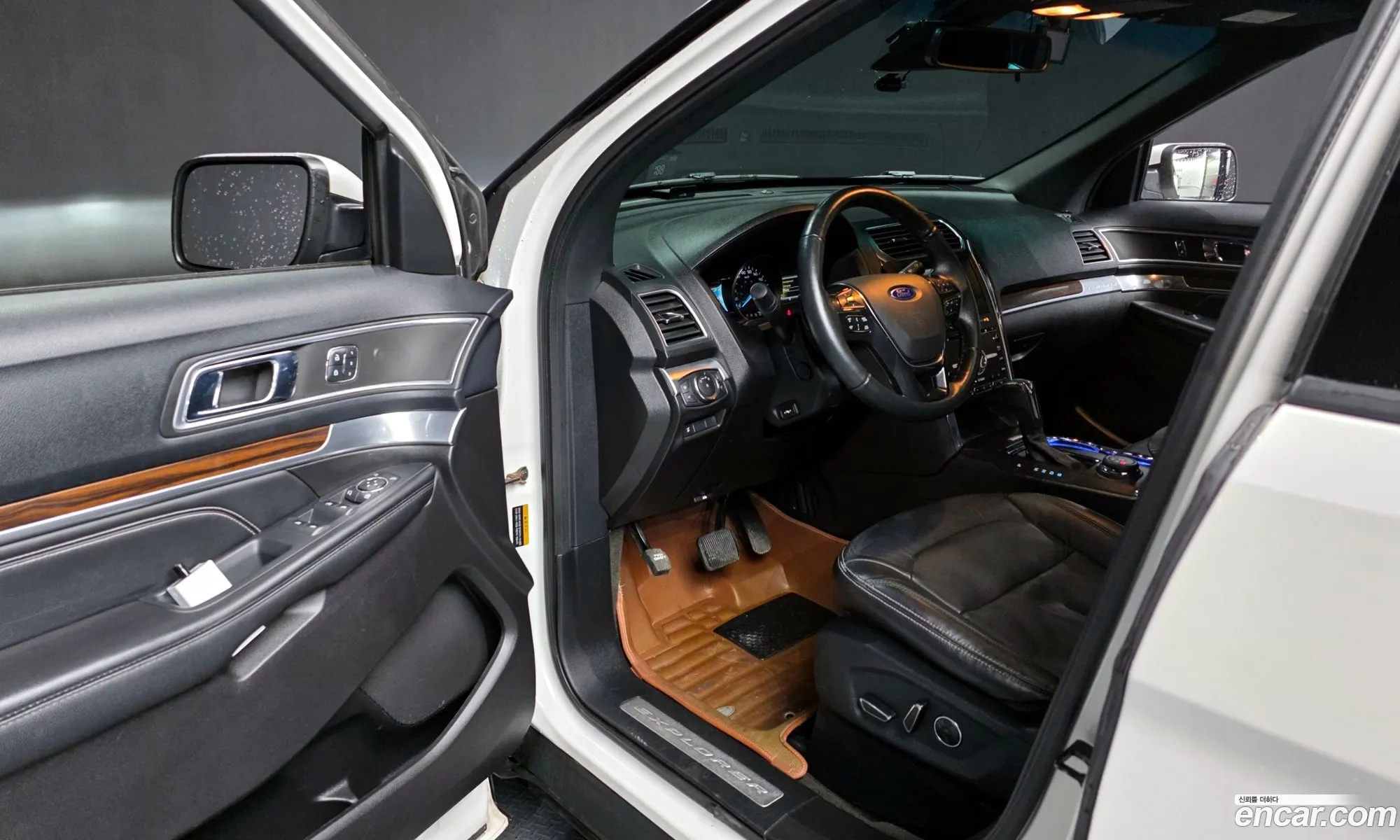 Ford Explorer 2016 1FM5K8FH7GGB38224 — 10