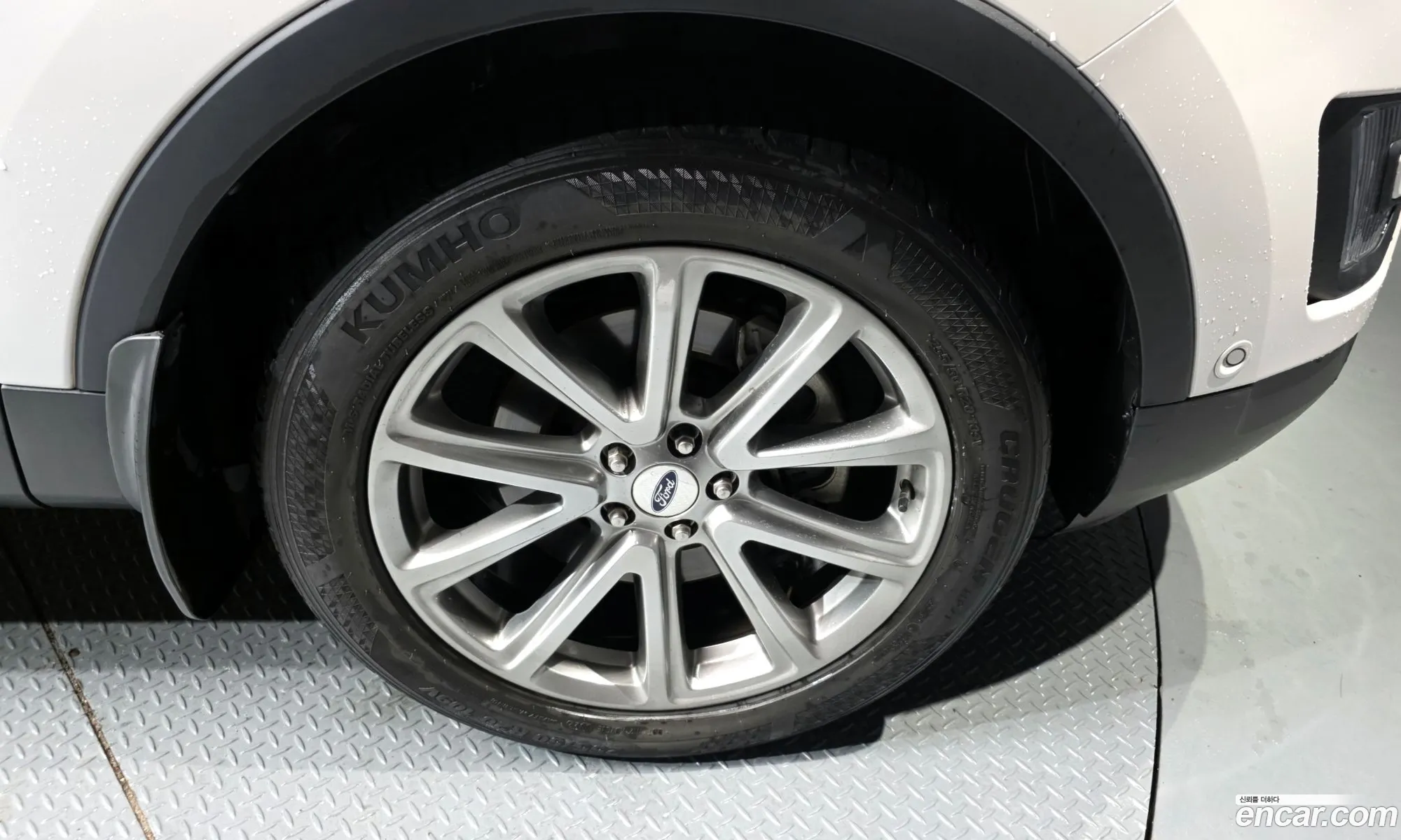 Ford Explorer 2016 1FM5K8FH7GGB38224 — 11