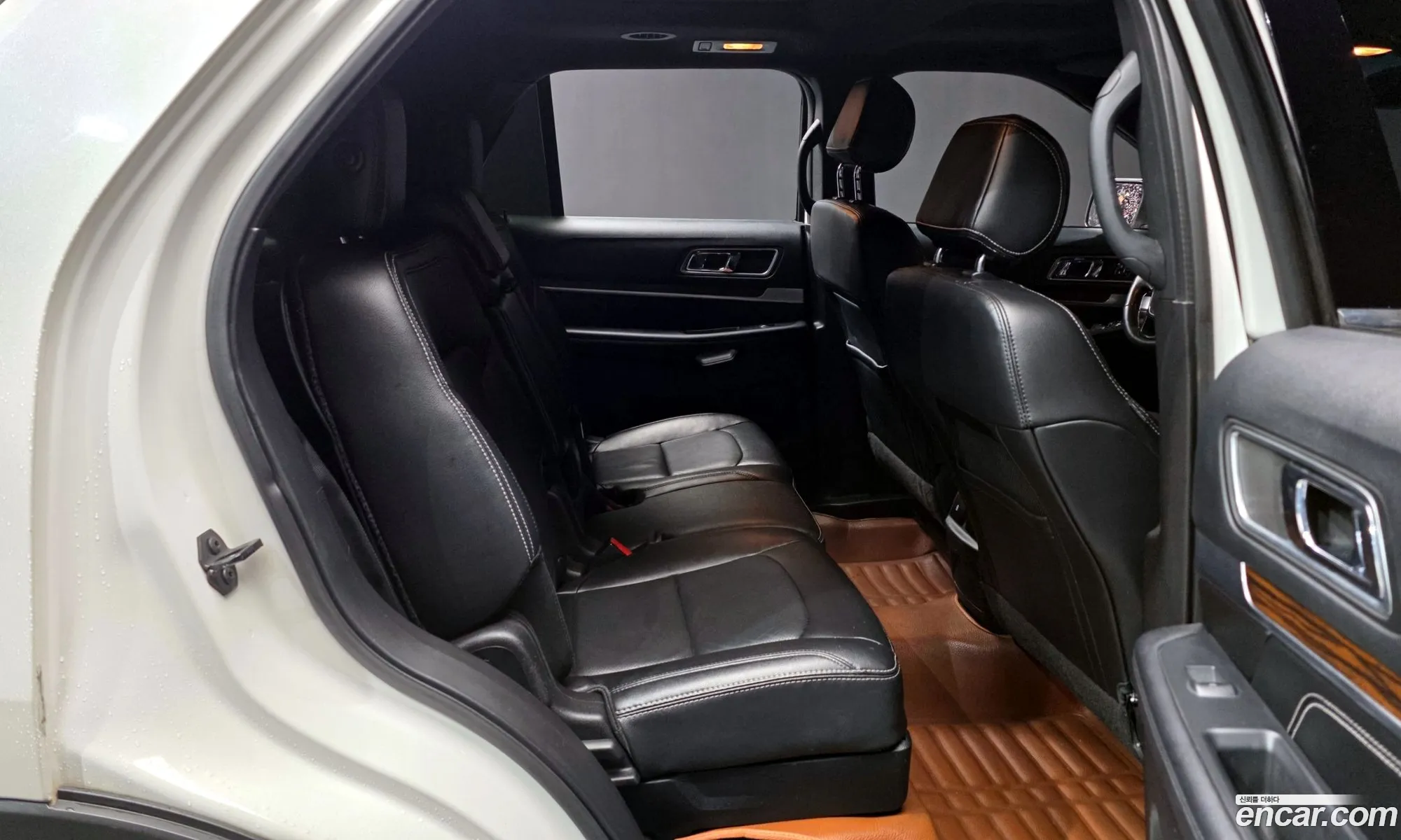 Ford Explorer 2016 1FM5K8FH7GGB38224 — 2