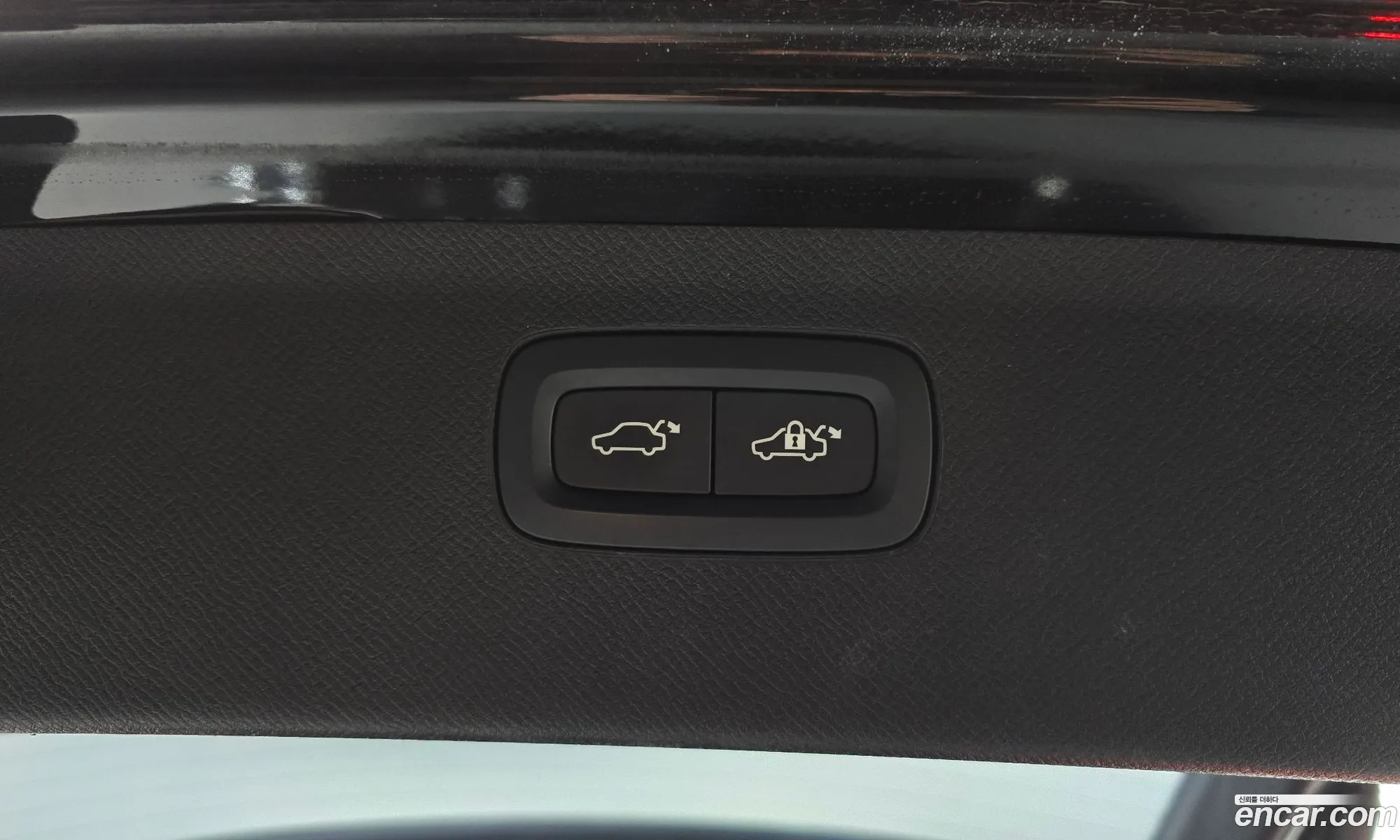 Volvo XC90 2016 YV1LFA22CH1119942 — 9