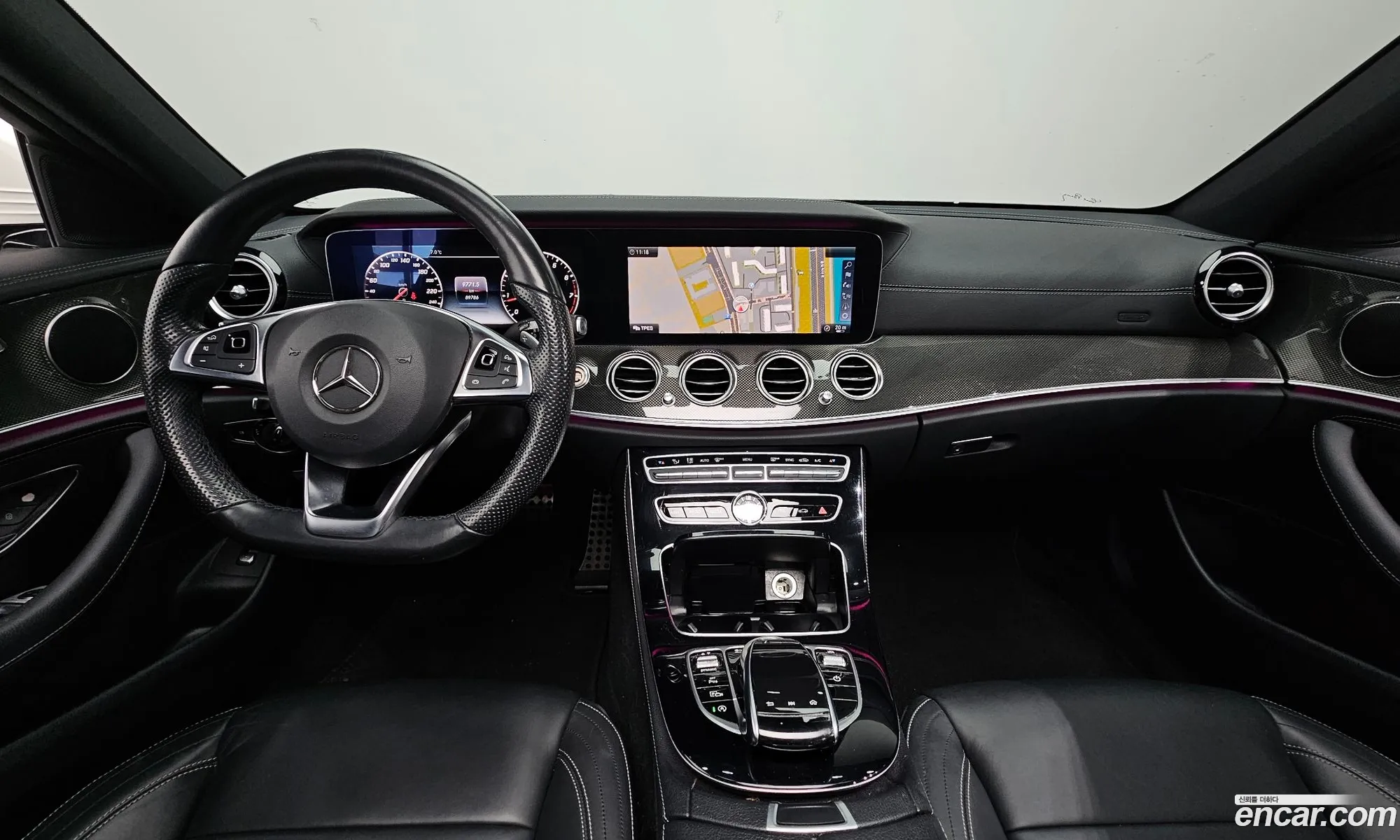 Mercedes-Benz E-Class W213 2017 WDDZF4KB5HA226218 — 10