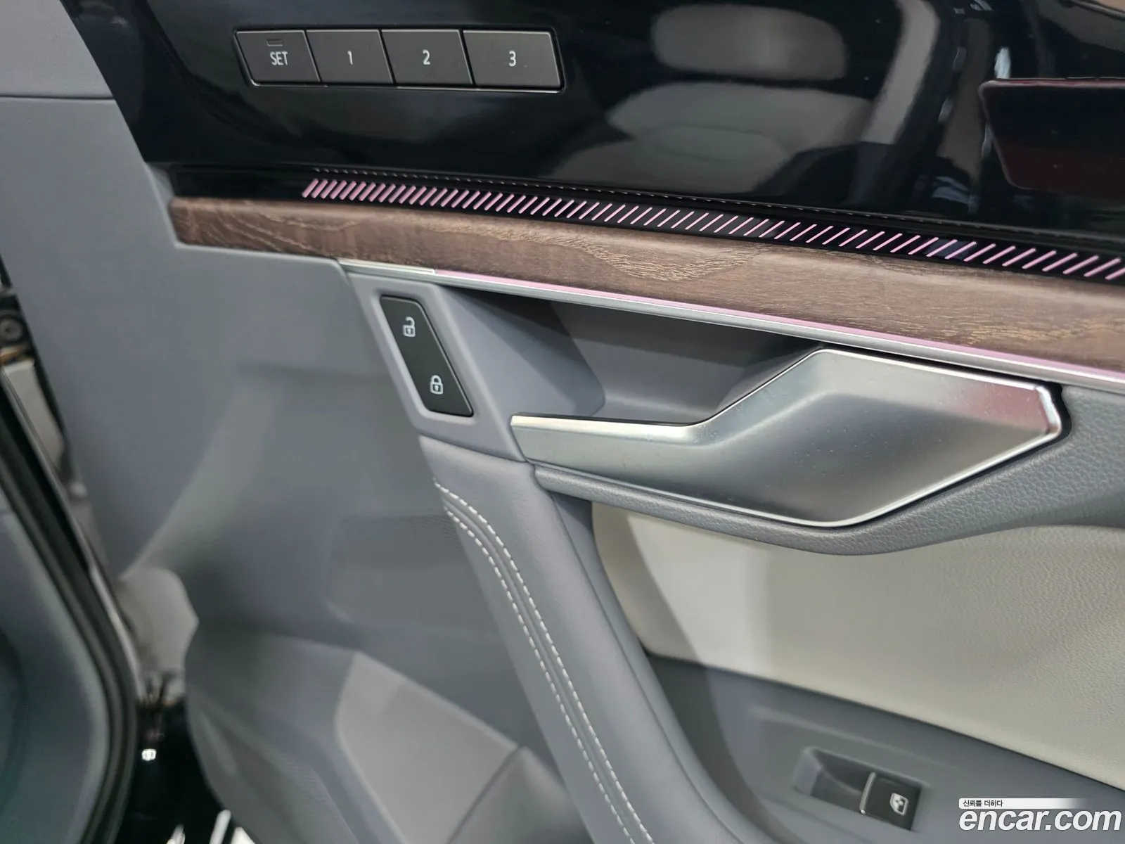 Volkswagen Touareg 2025 — 14