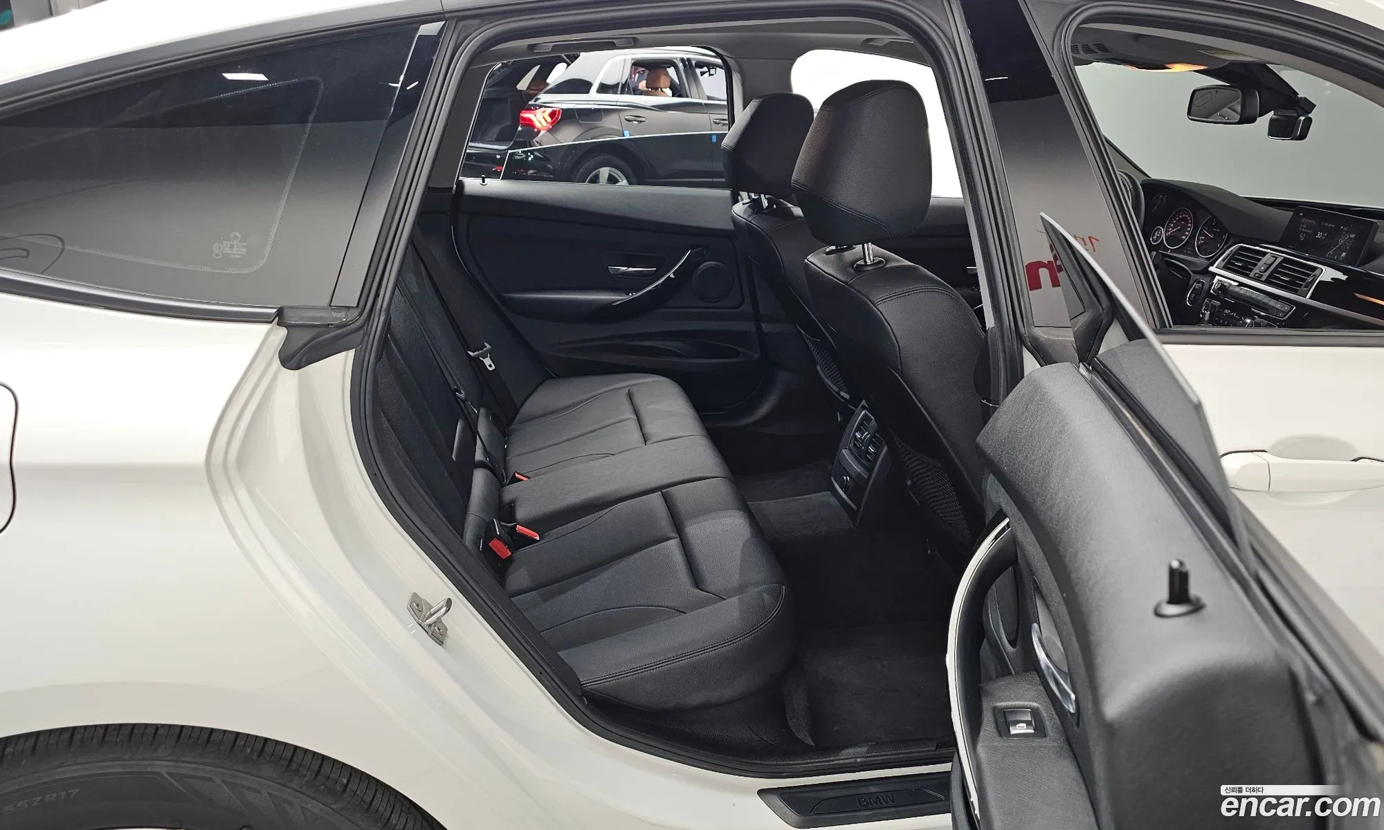 BMW 3 Series GT 2018 — 16