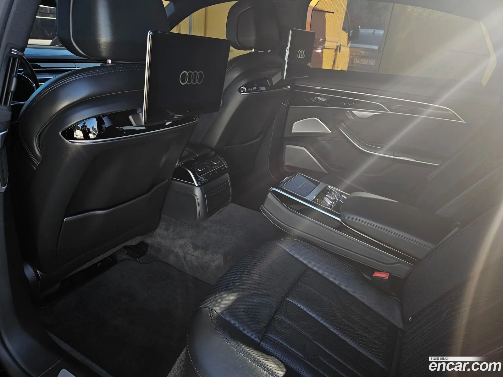 Audi A8 2021 — 2