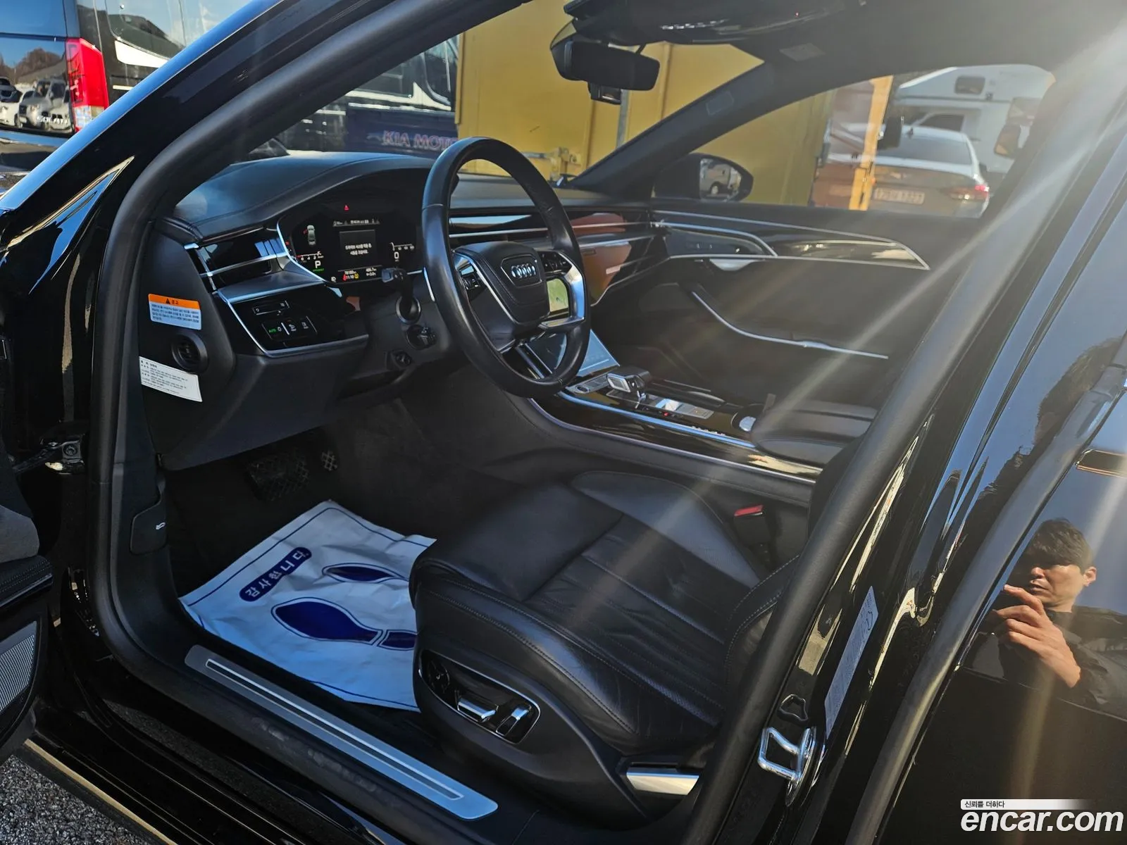 Audi A8 2021 — 12