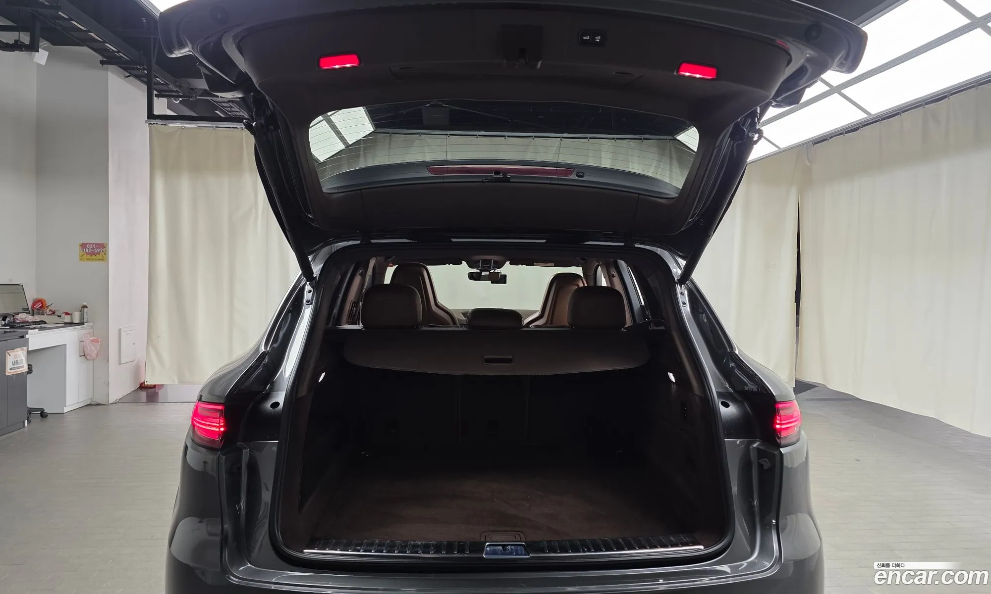 Porsche Cayenne 2020 WP1AA29Y1MDA03007 — 17