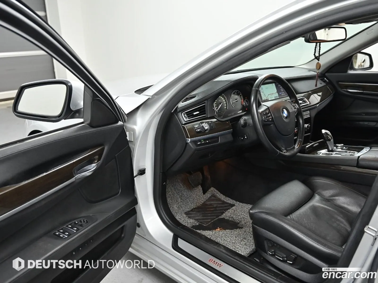 BMW 7 Series 2011 — 20