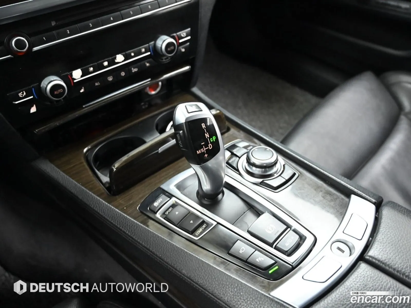 BMW 7 Series 2011 — 18