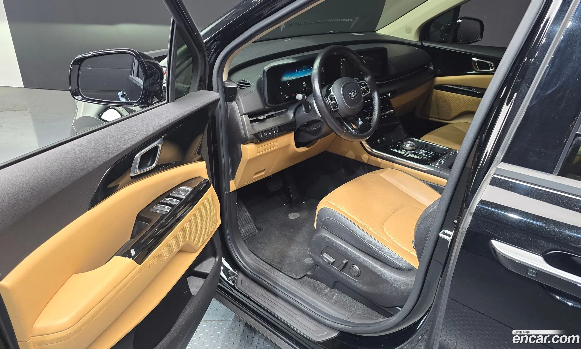 Kia Carnival 2020 — 10