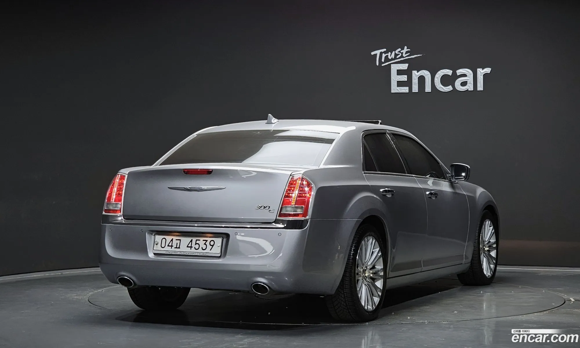 Chrysler 300C 2013 2C3CCACMXDH691472 — 7