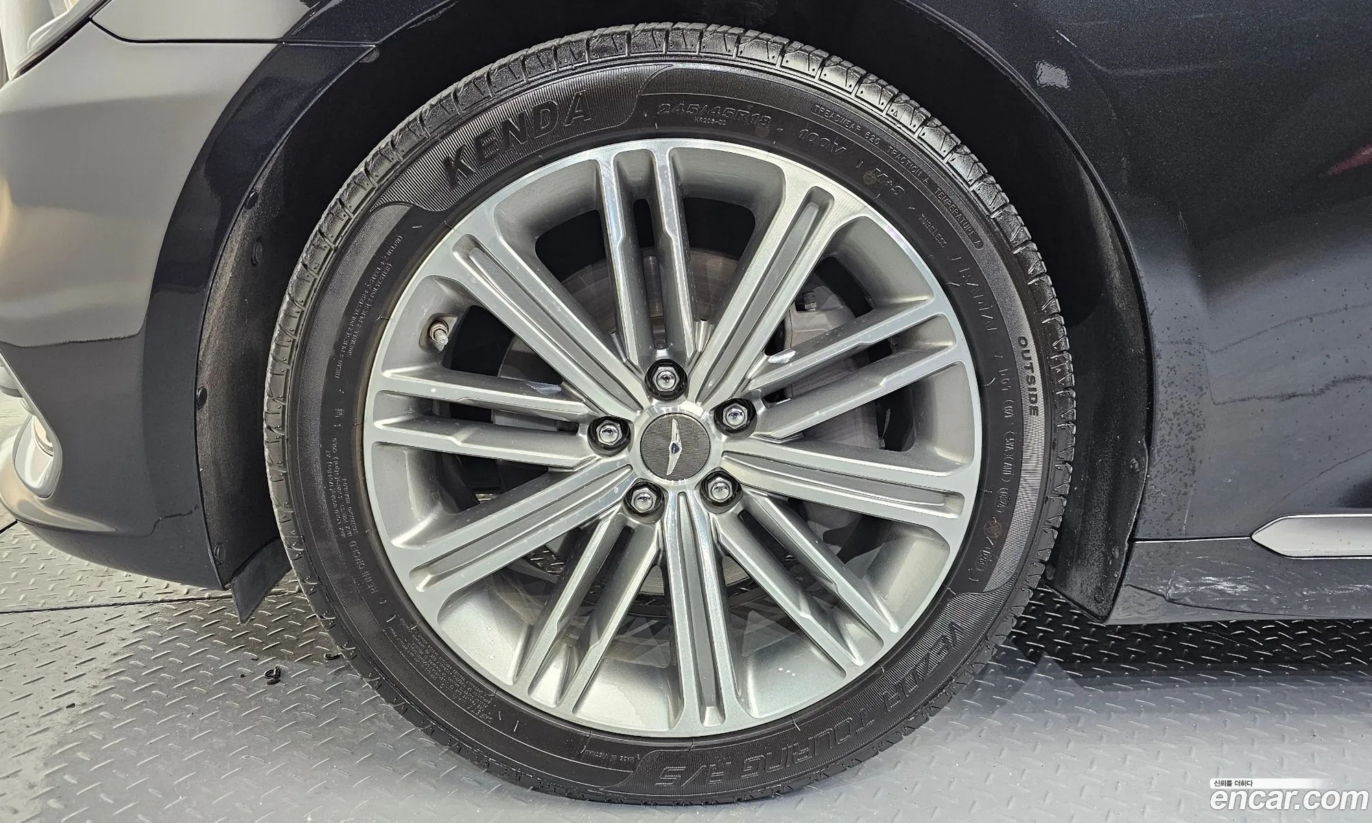 Genesis G80 2019 — 14