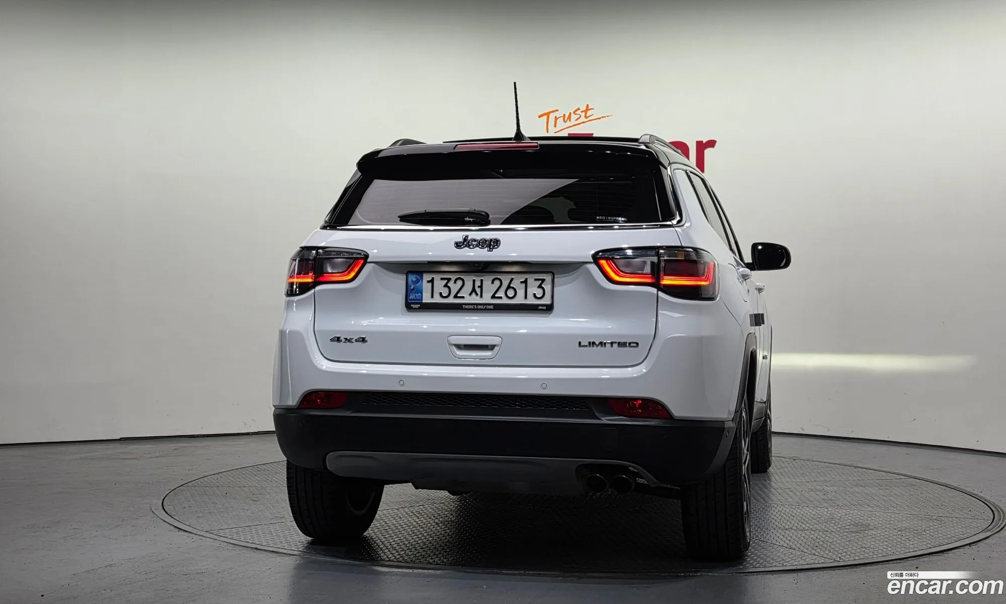 Jeep Compass 2022 3C4NJDCB4NT173893 — 11