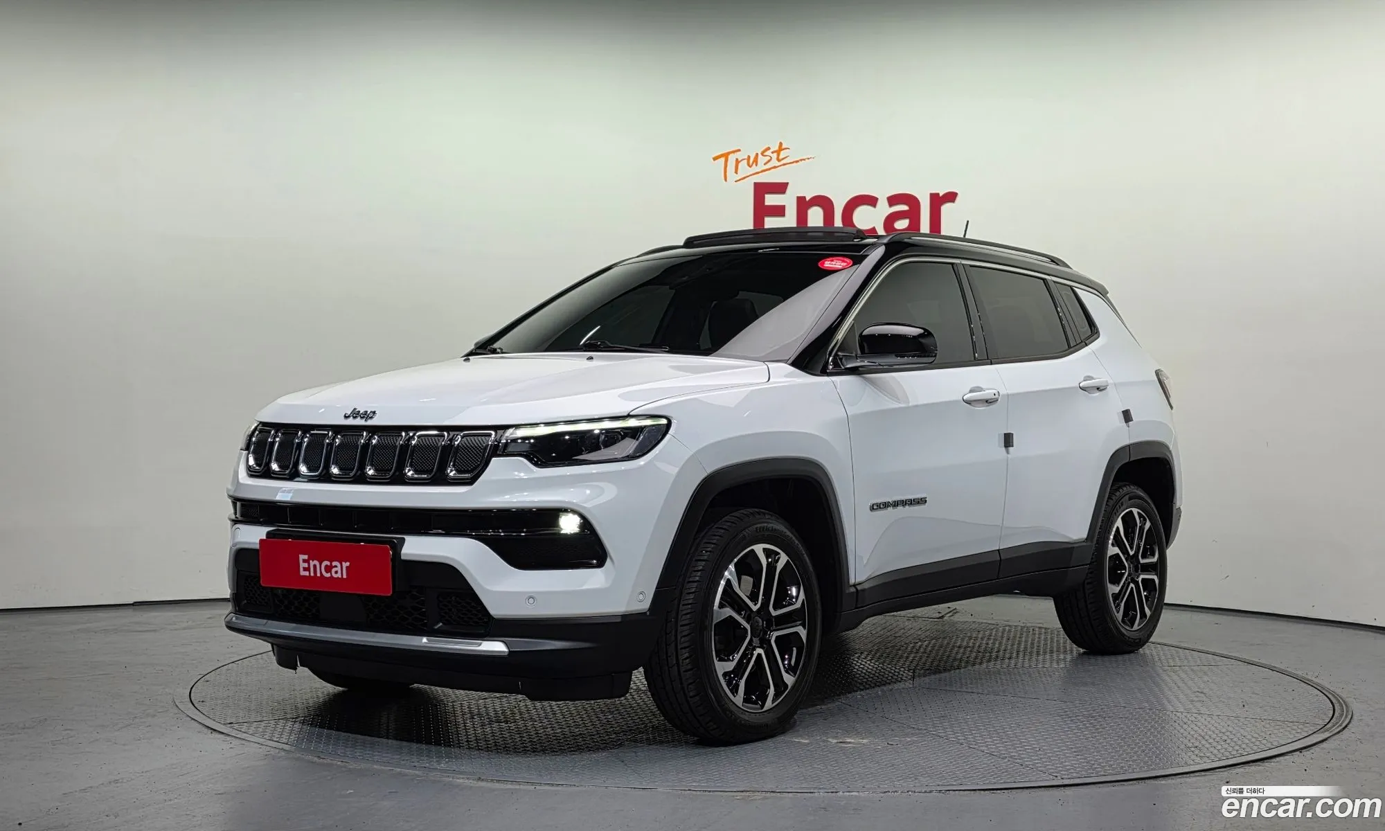 Jeep Compass 2022 3C4NJDCB4NT173893 — 6