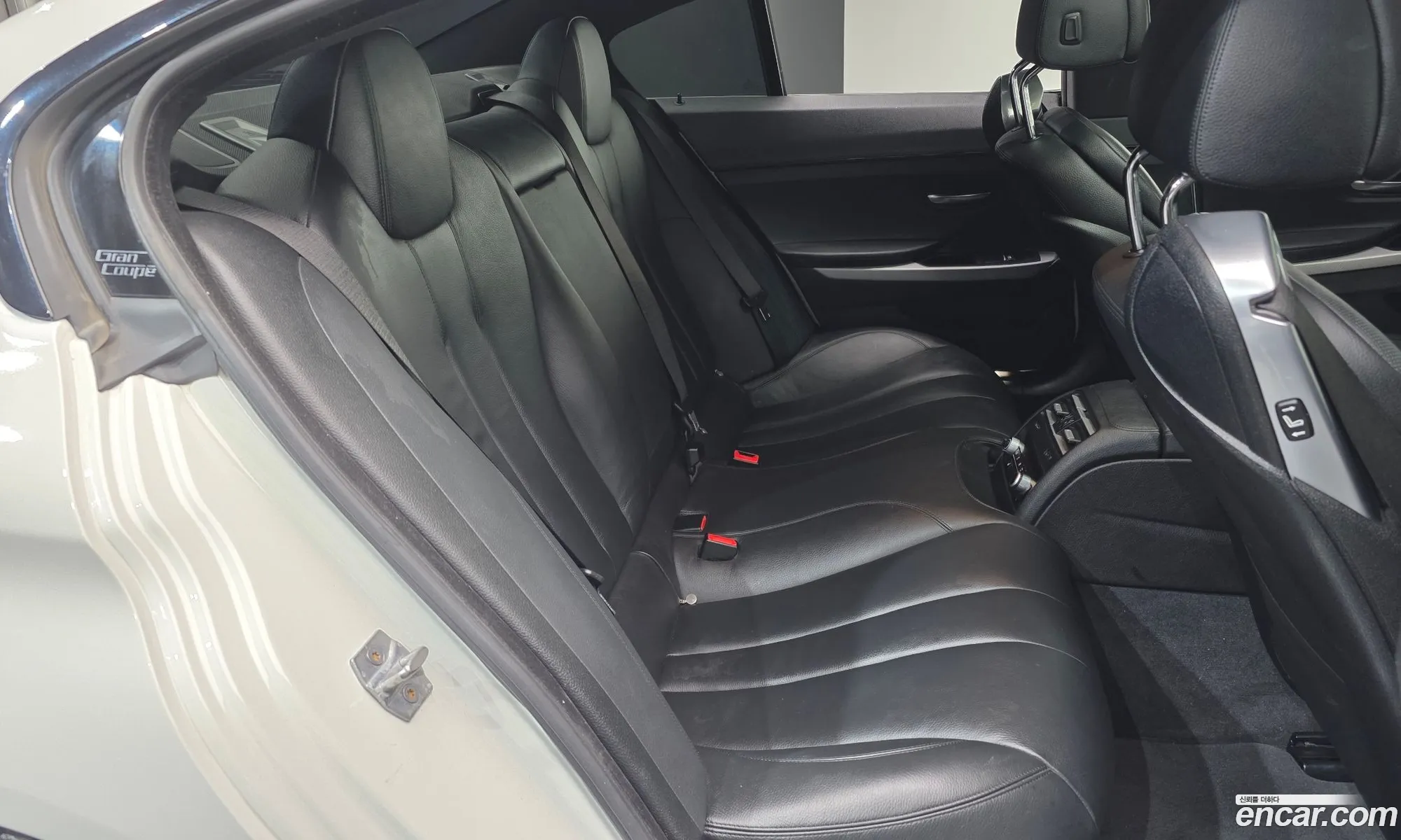 BMW 6 Series 2018 WBA6E4109JG693769 — 16