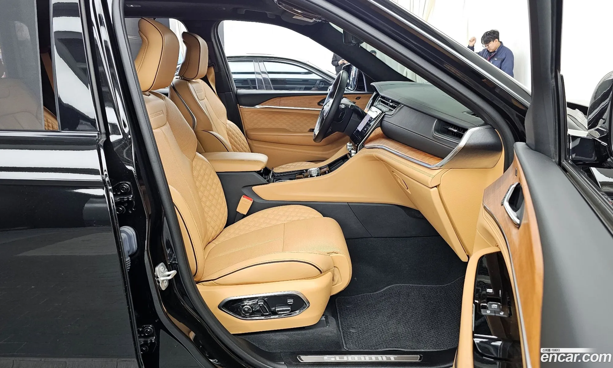 Jeep Grand Cherokee 2023 — 4