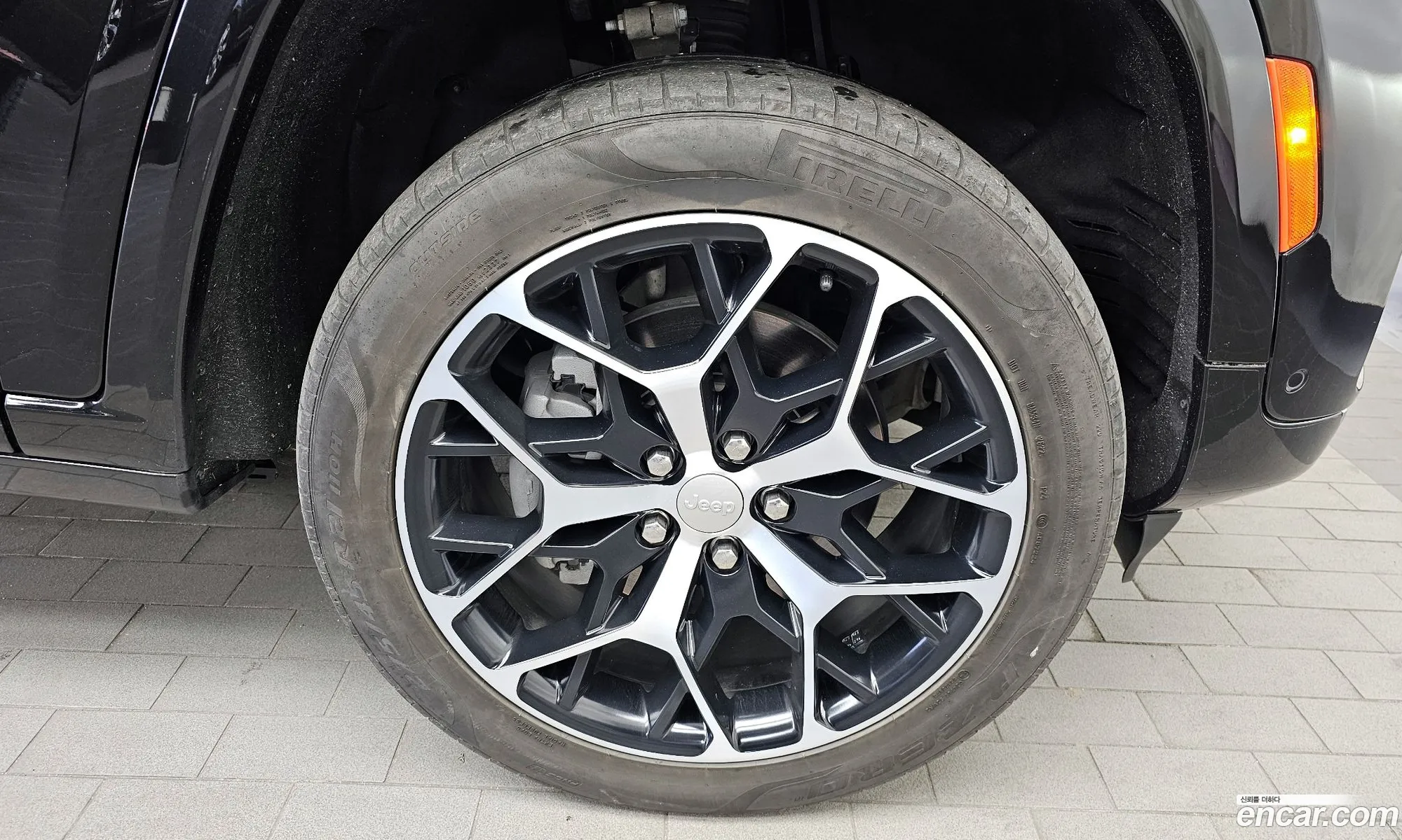 Jeep Grand Cherokee 2023 — 15