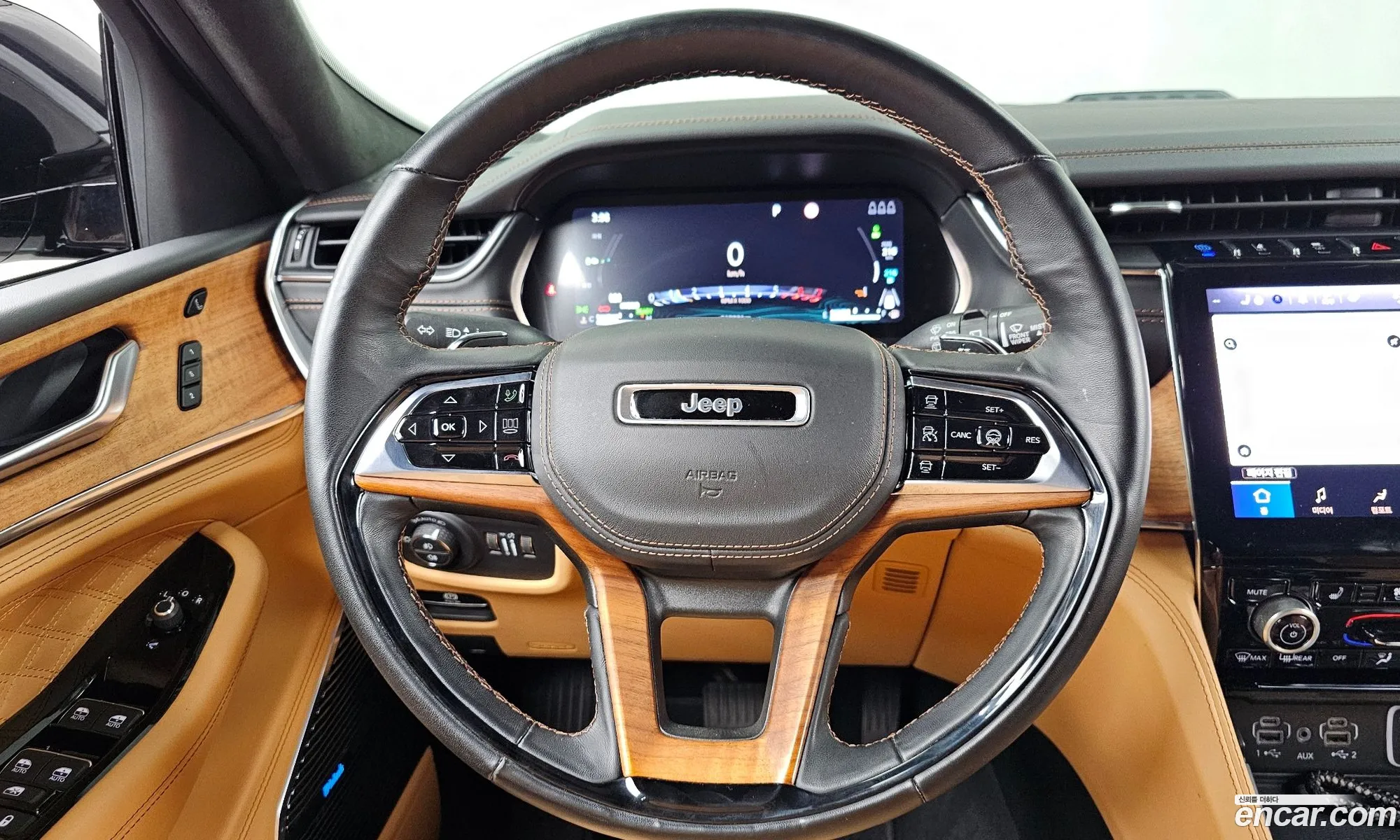 Jeep Grand Cherokee 2023 — 10