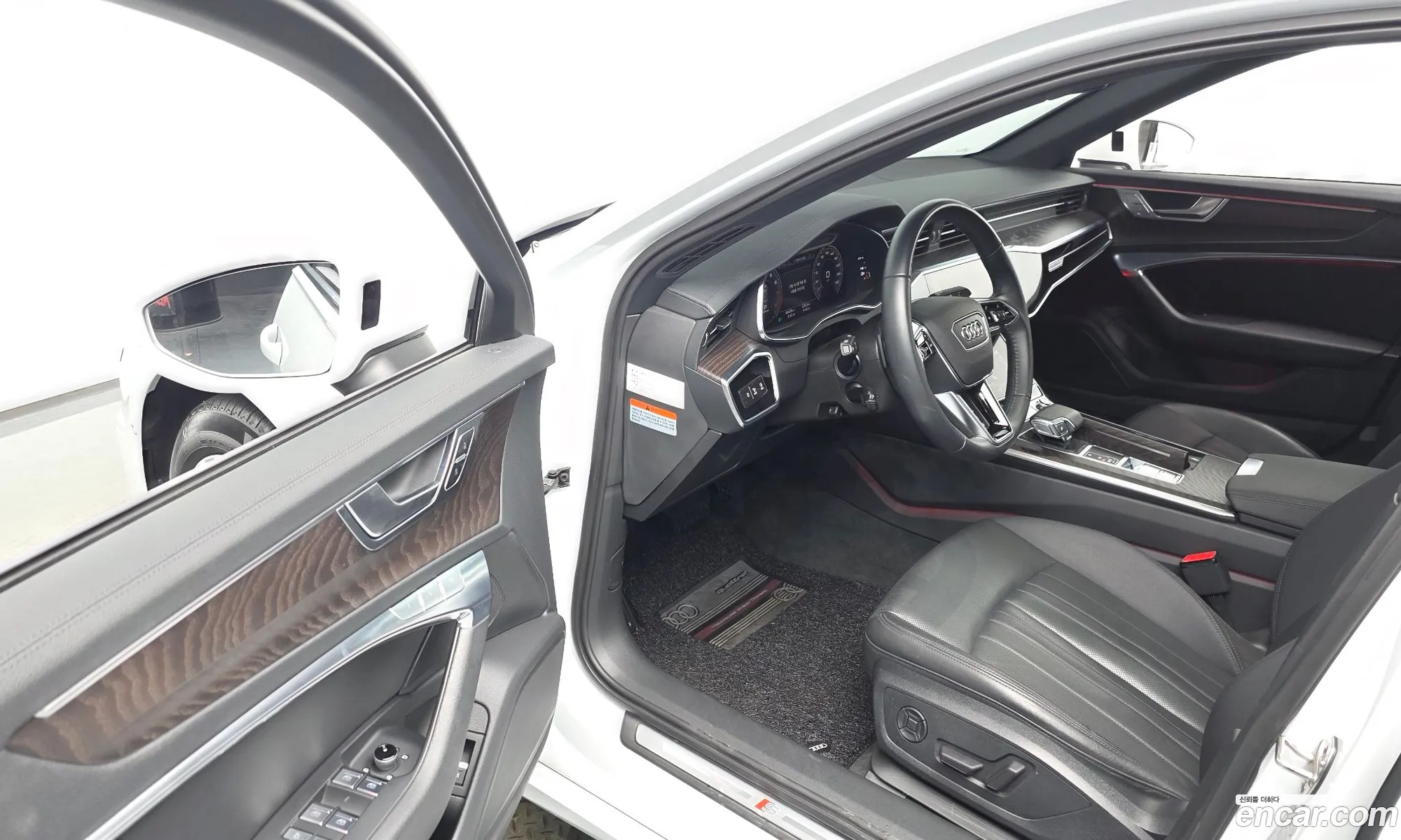 Audi A6 2019 WAUZZZF28LN015196 — 3