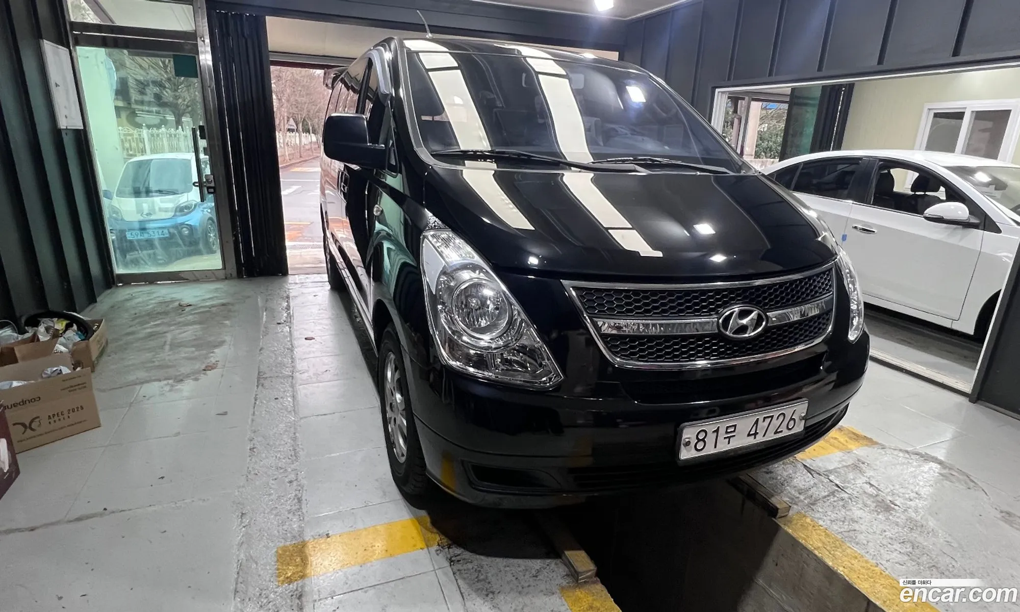 Hyundai Grand Starex 2015 — 17