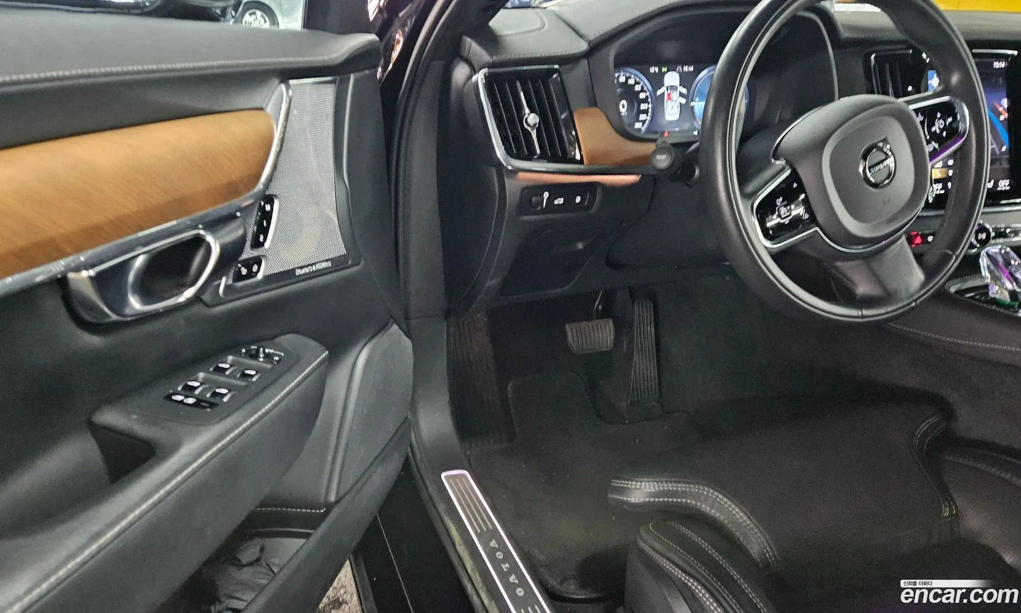 Volvo S90 2020 — 14