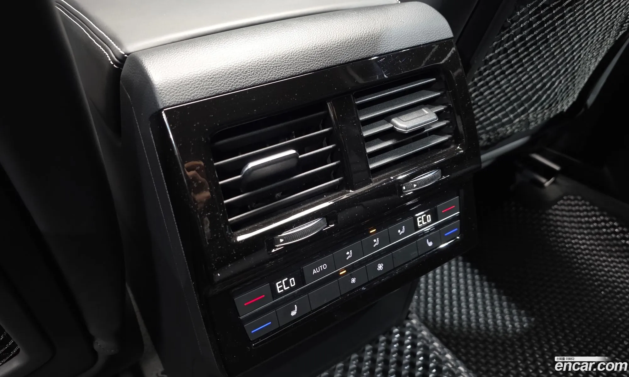 Volkswagen Touareg 2024 — 17