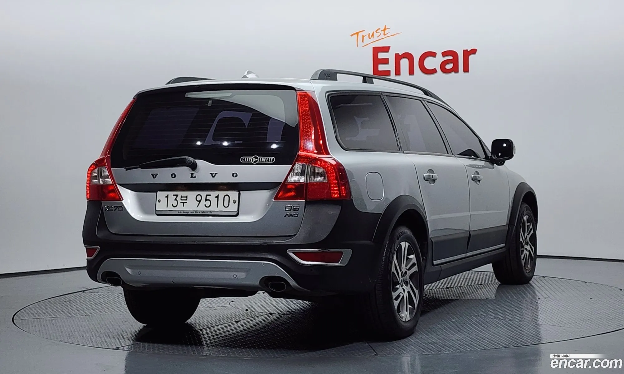 Volvo XC70 2012 YV1BZ82K6C1128104 — 12
