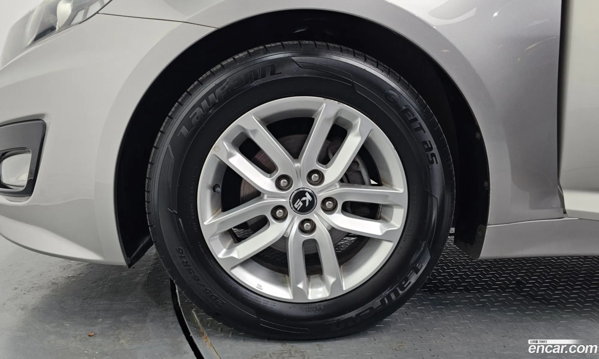 Kia K5 2010 — 16