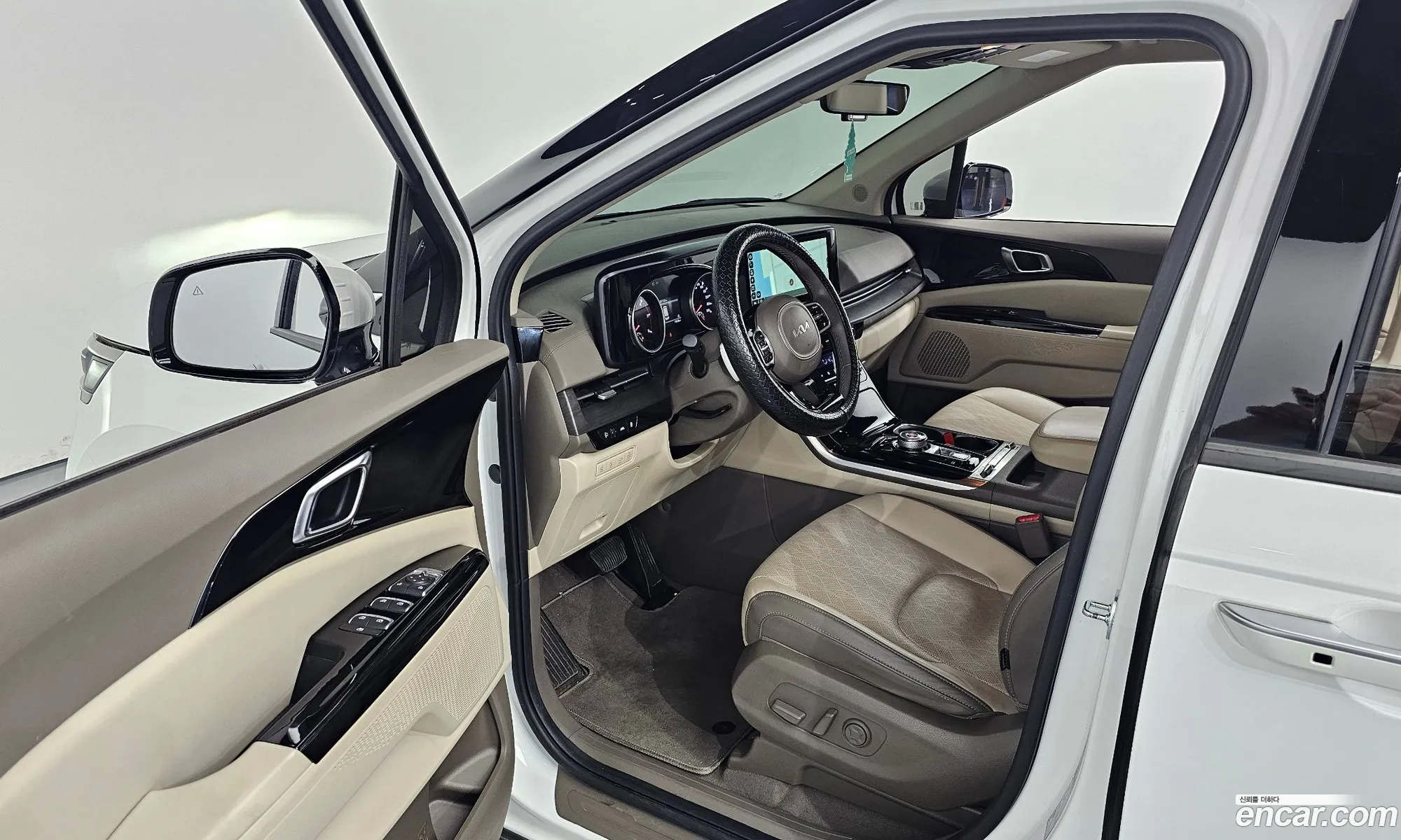 Kia Carnival 2022 — 16