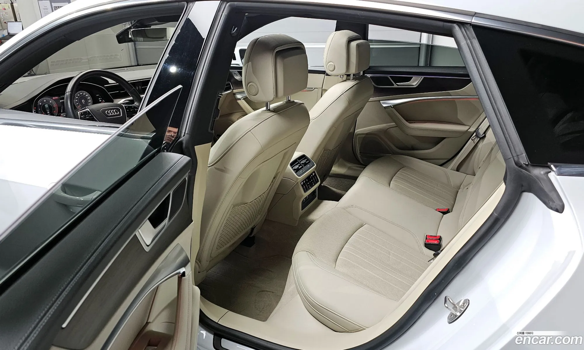 Audi A7 2022 WAUZZZF26NN000294 — 6