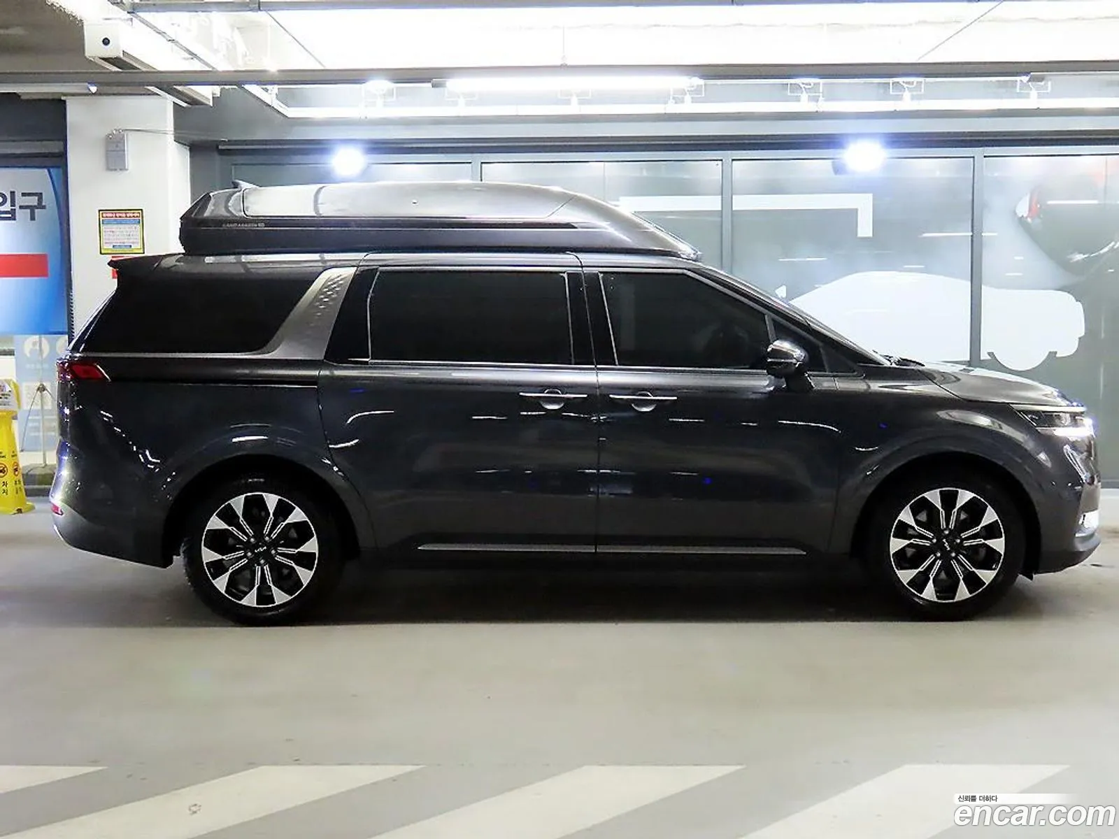 Kia Carnival 2022 — 12