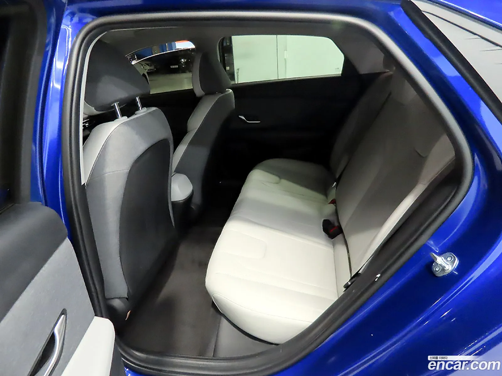 Hyundai Elantra 2022 — 4
