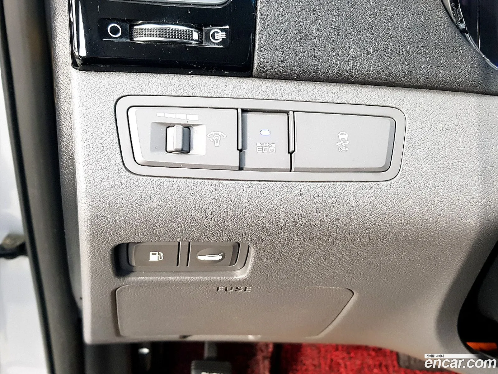 Hyundai YF Sonata 2011 — 14