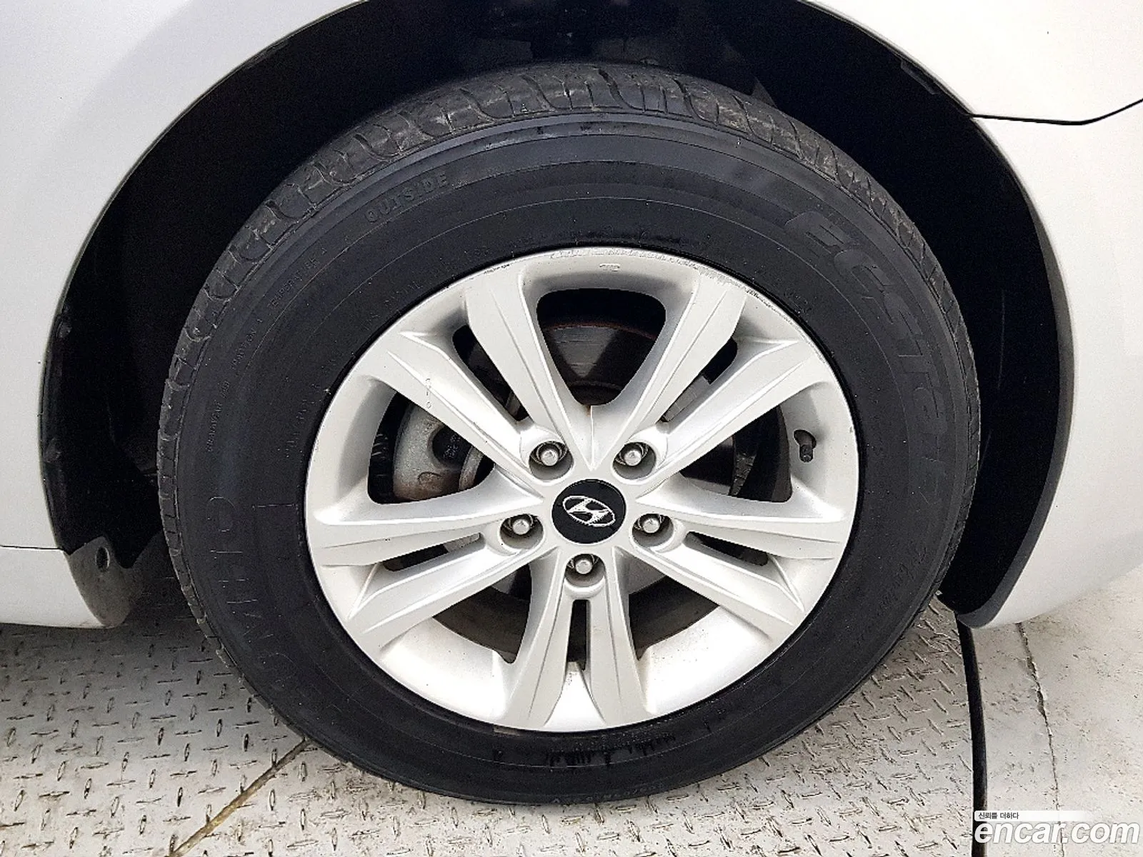 Hyundai YF Sonata 2011 — 8