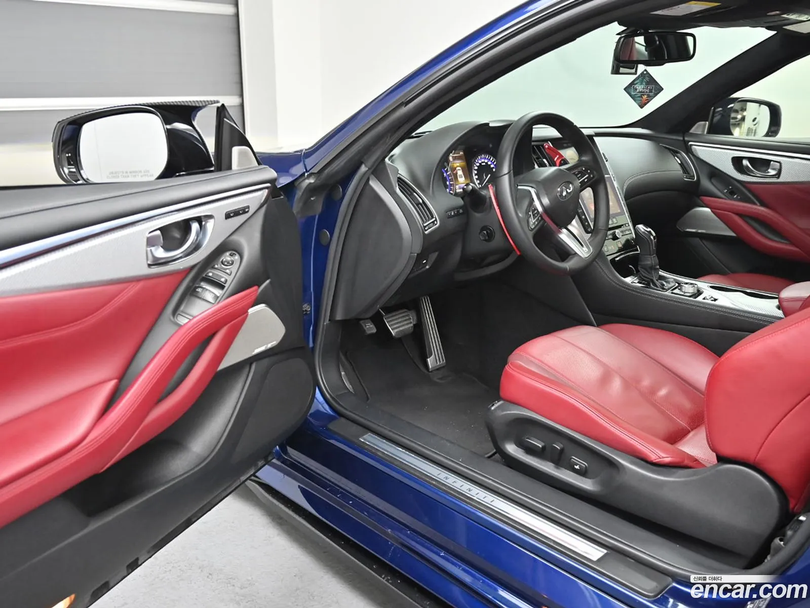 Infiniti Q60 2018 — 10