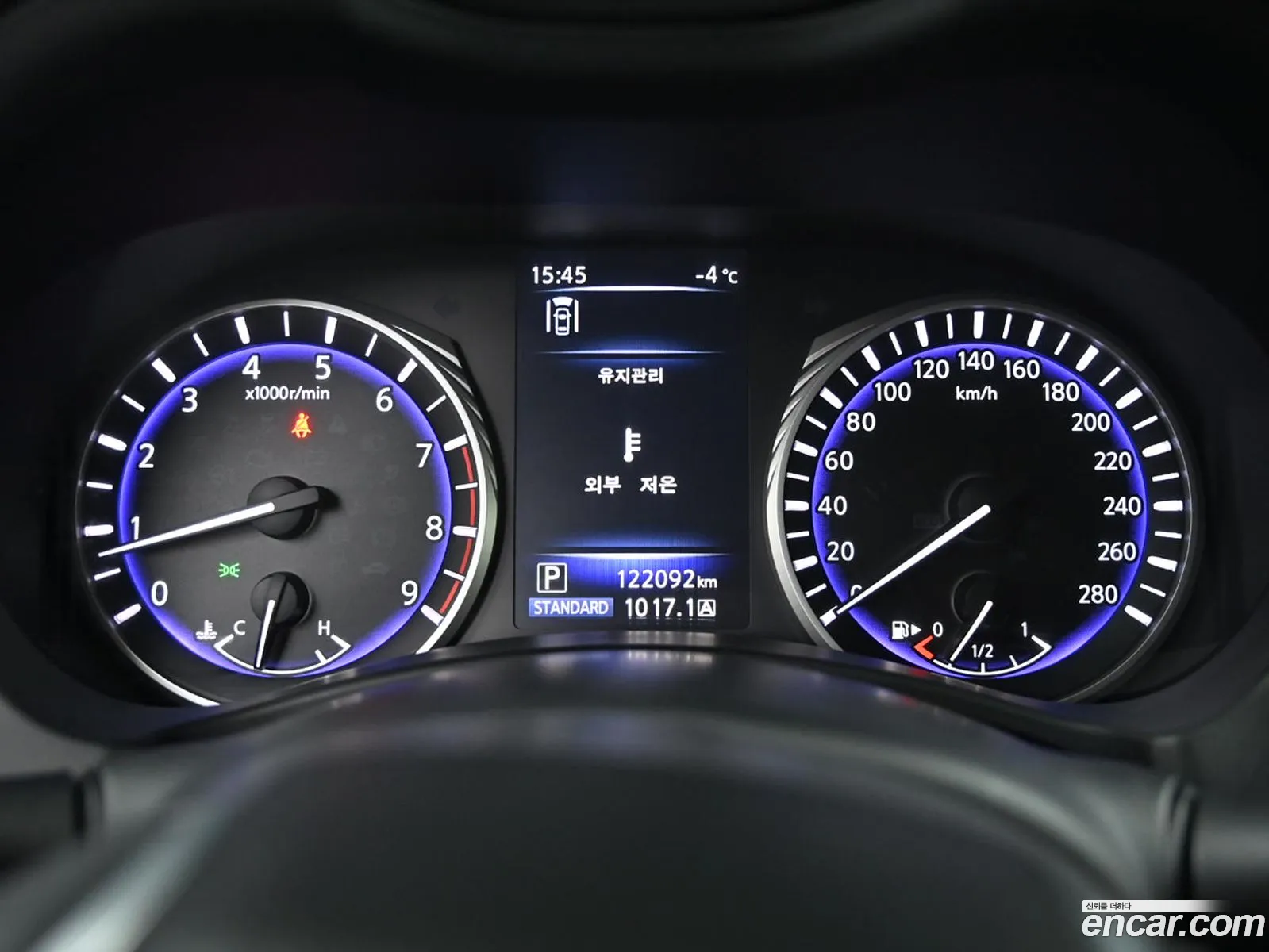 Infiniti Q60