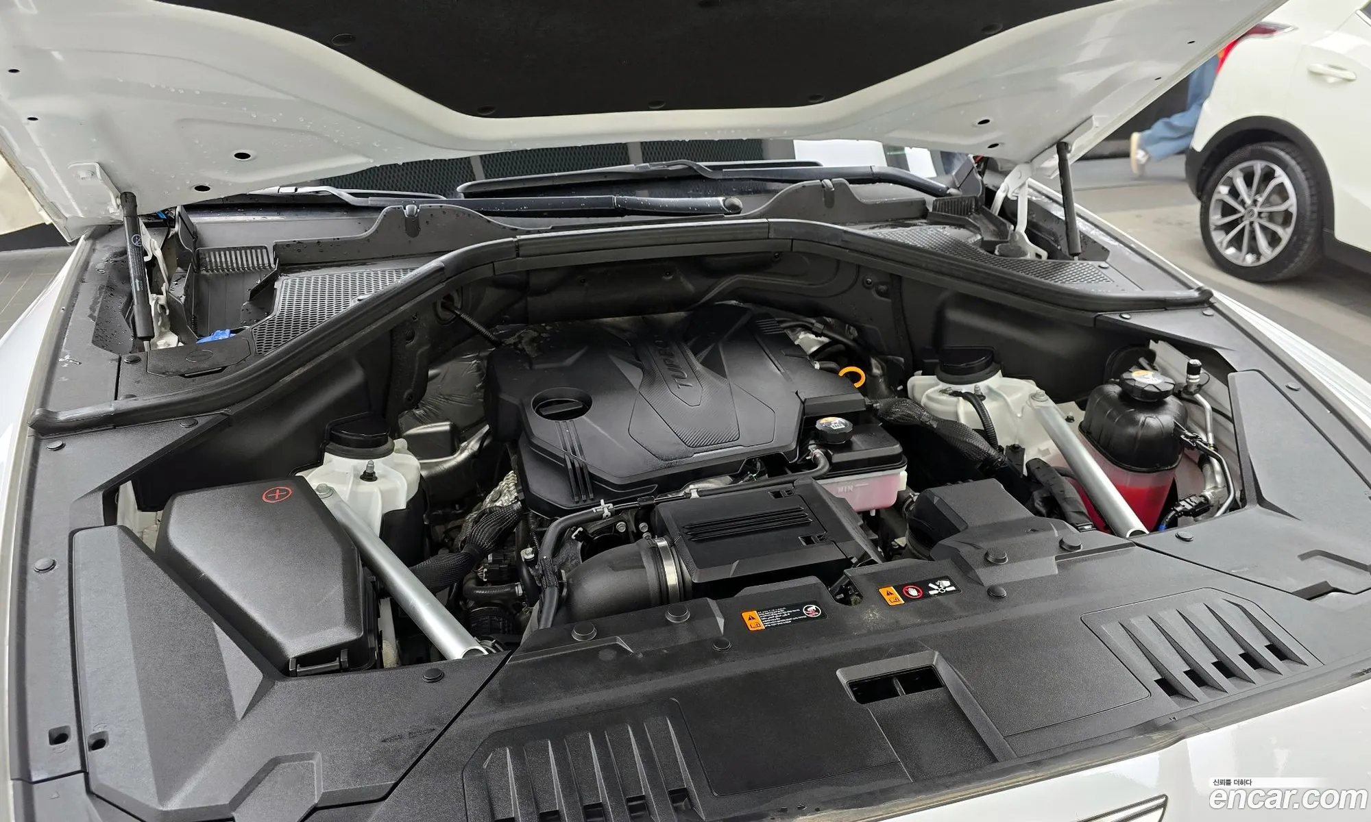 Genesis GV80 2023 — 10