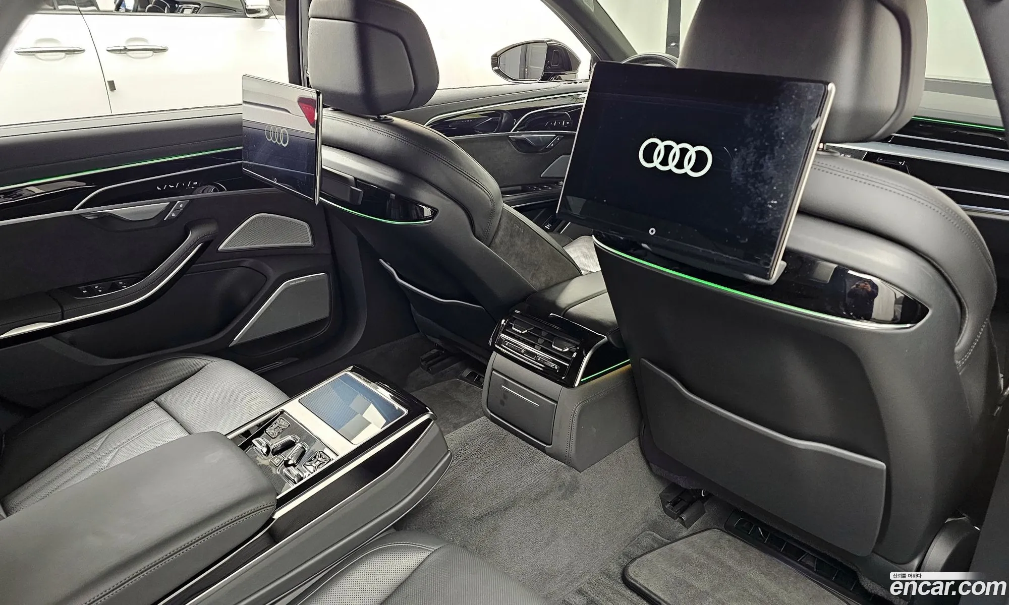 Audi A8 2021 WAUZZZF81MN034565 — 20