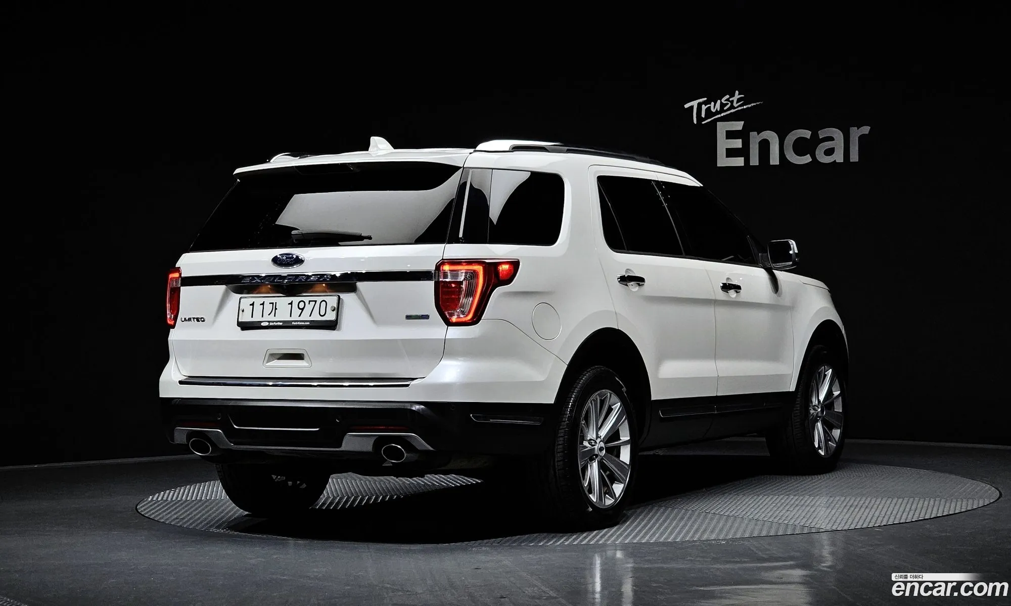 Ford Explorer 2018 — 17