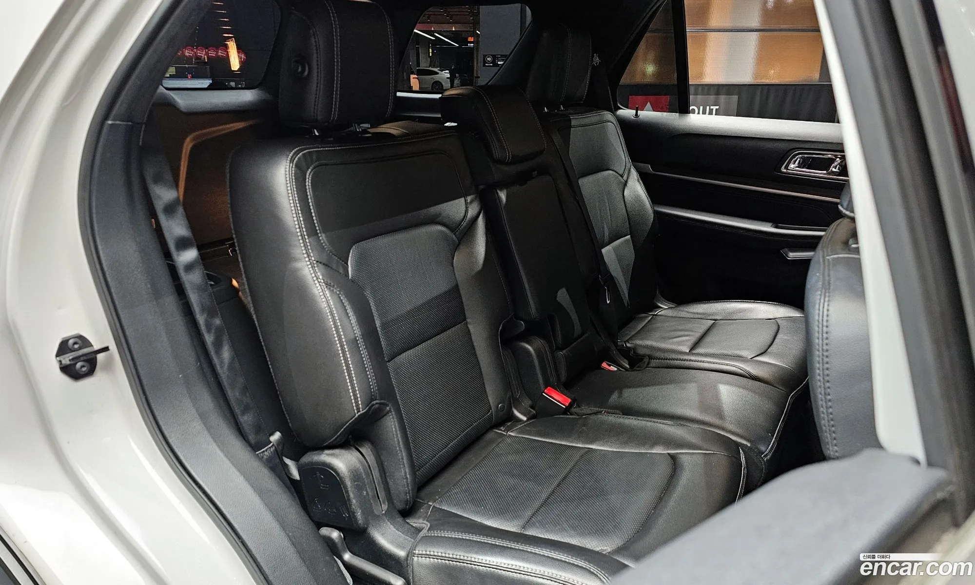 Ford Explorer 2018 — 12