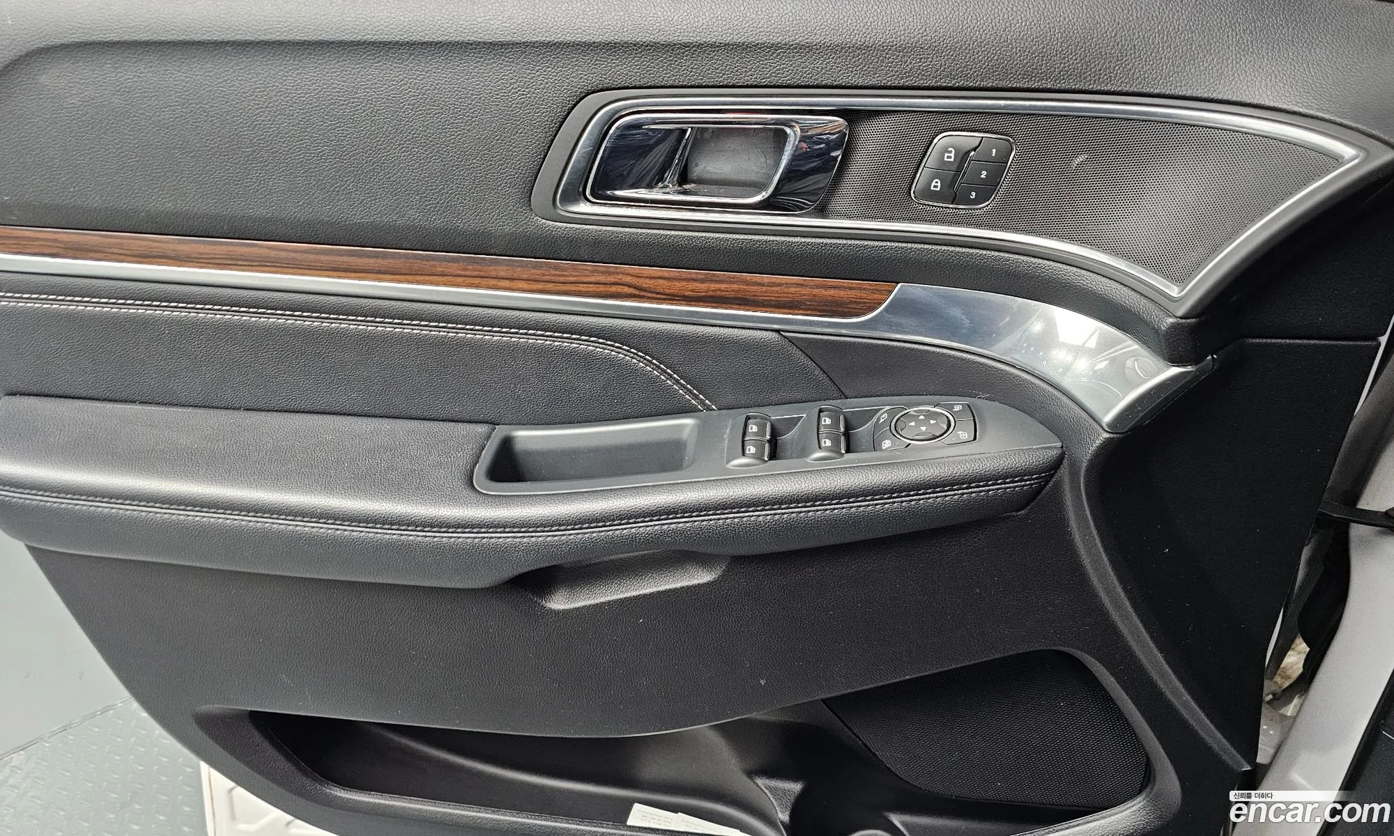 Ford Explorer 2018 — 11