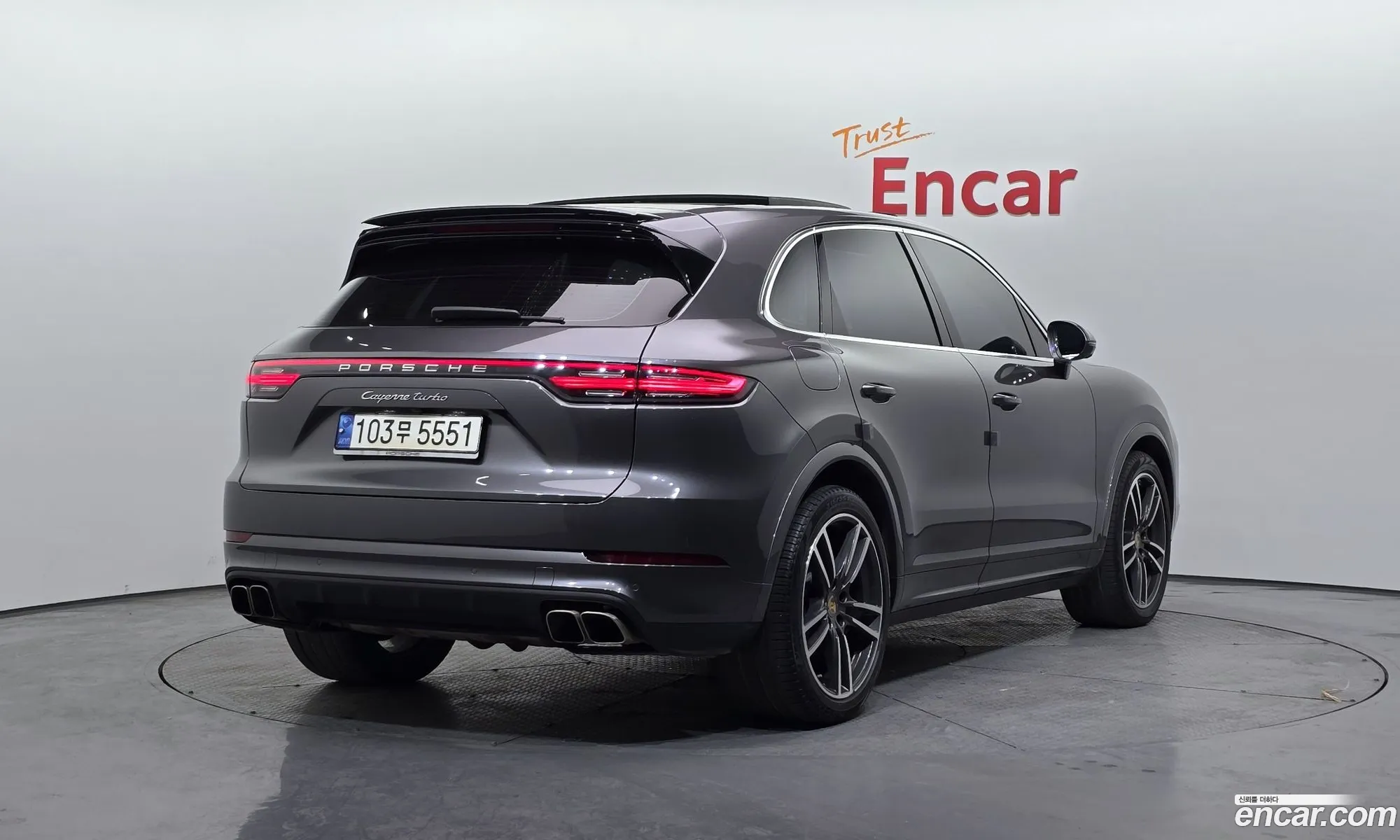 Porsche Cayenne 2021 — 12