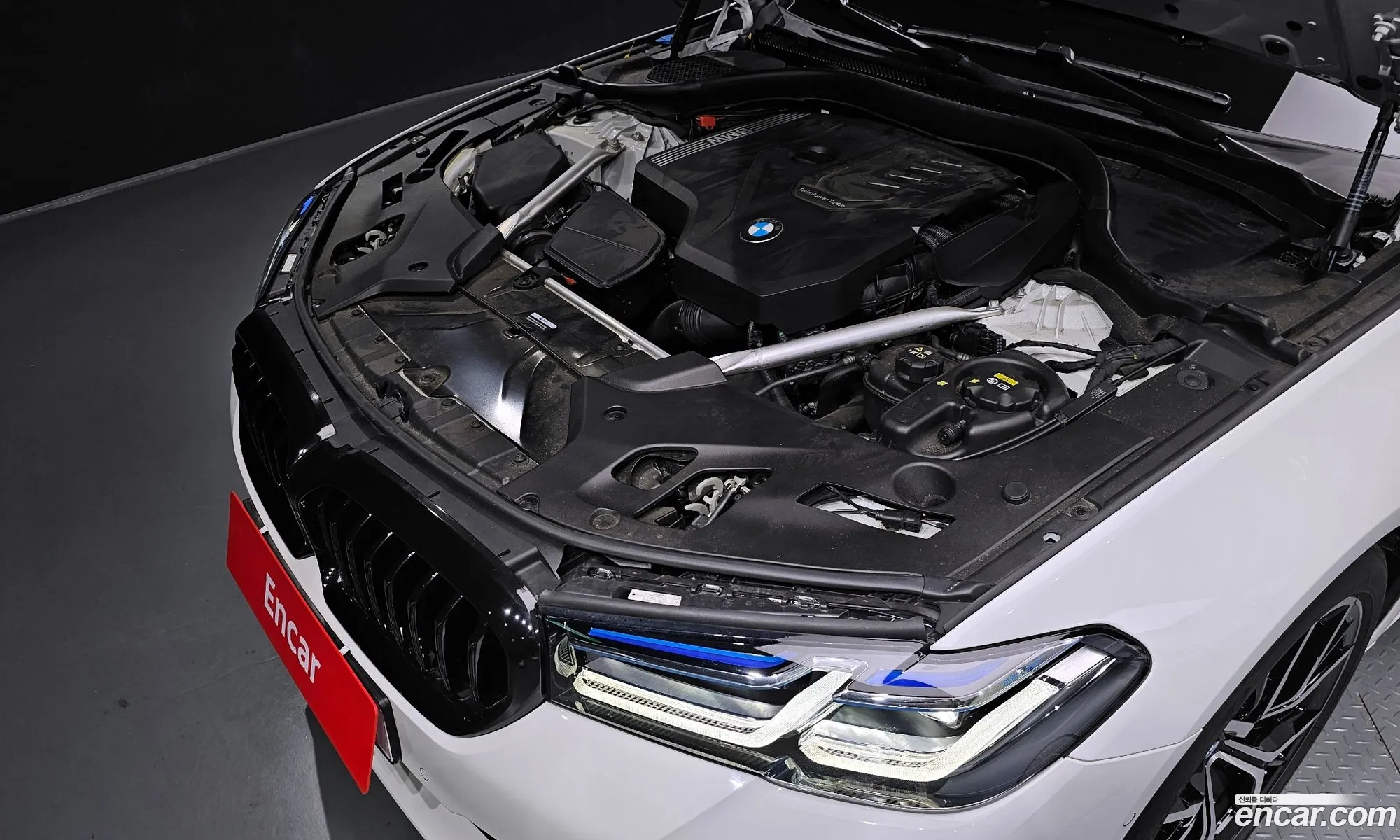 BMW 5 Series 2023 — 13