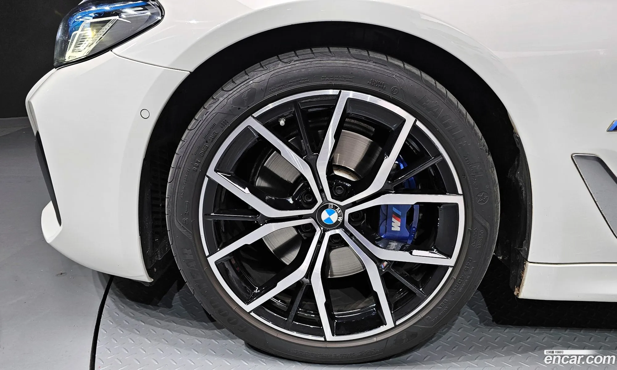 BMW 5 Series 2023 — 3